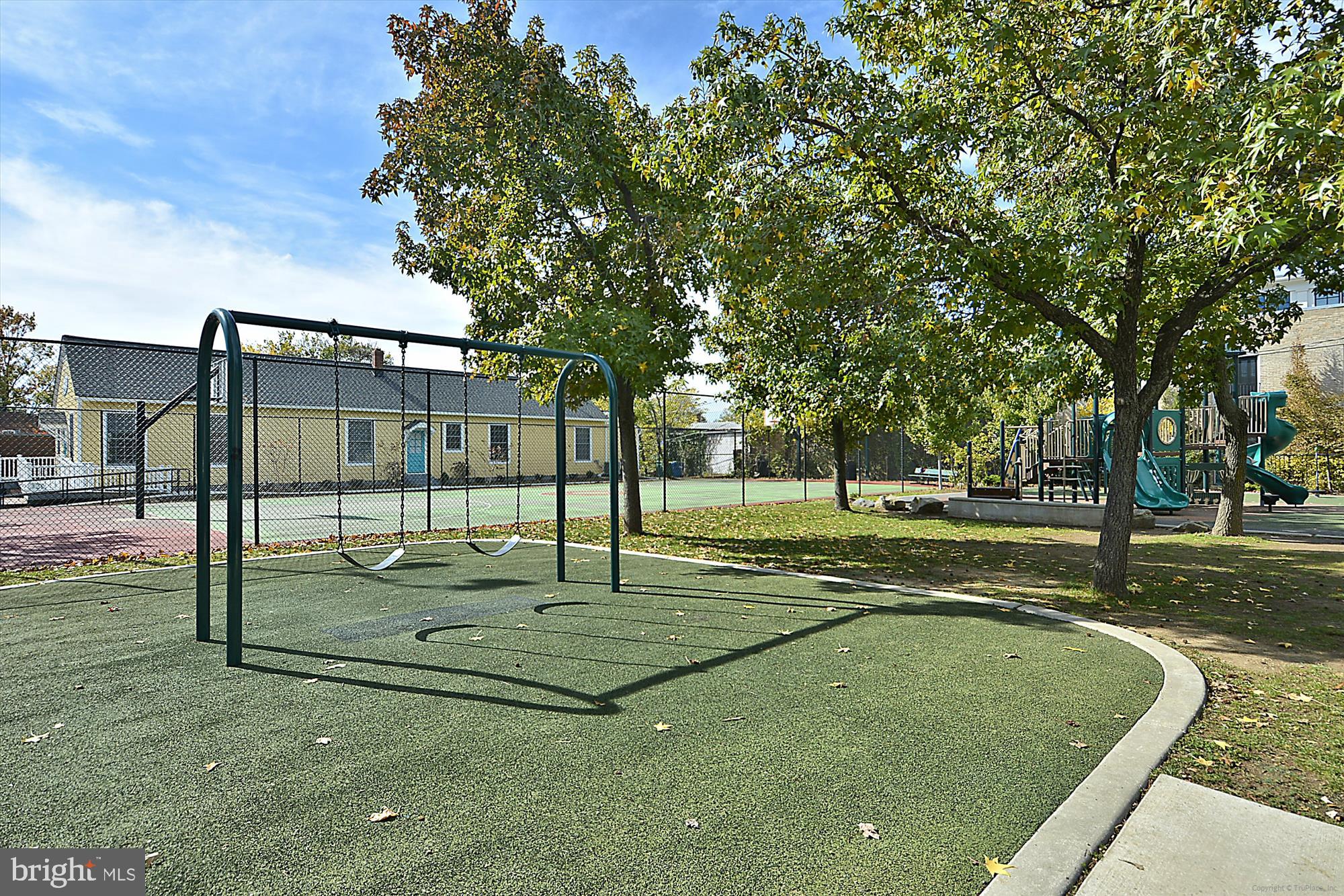 124 Roberts Lane Unit: 100