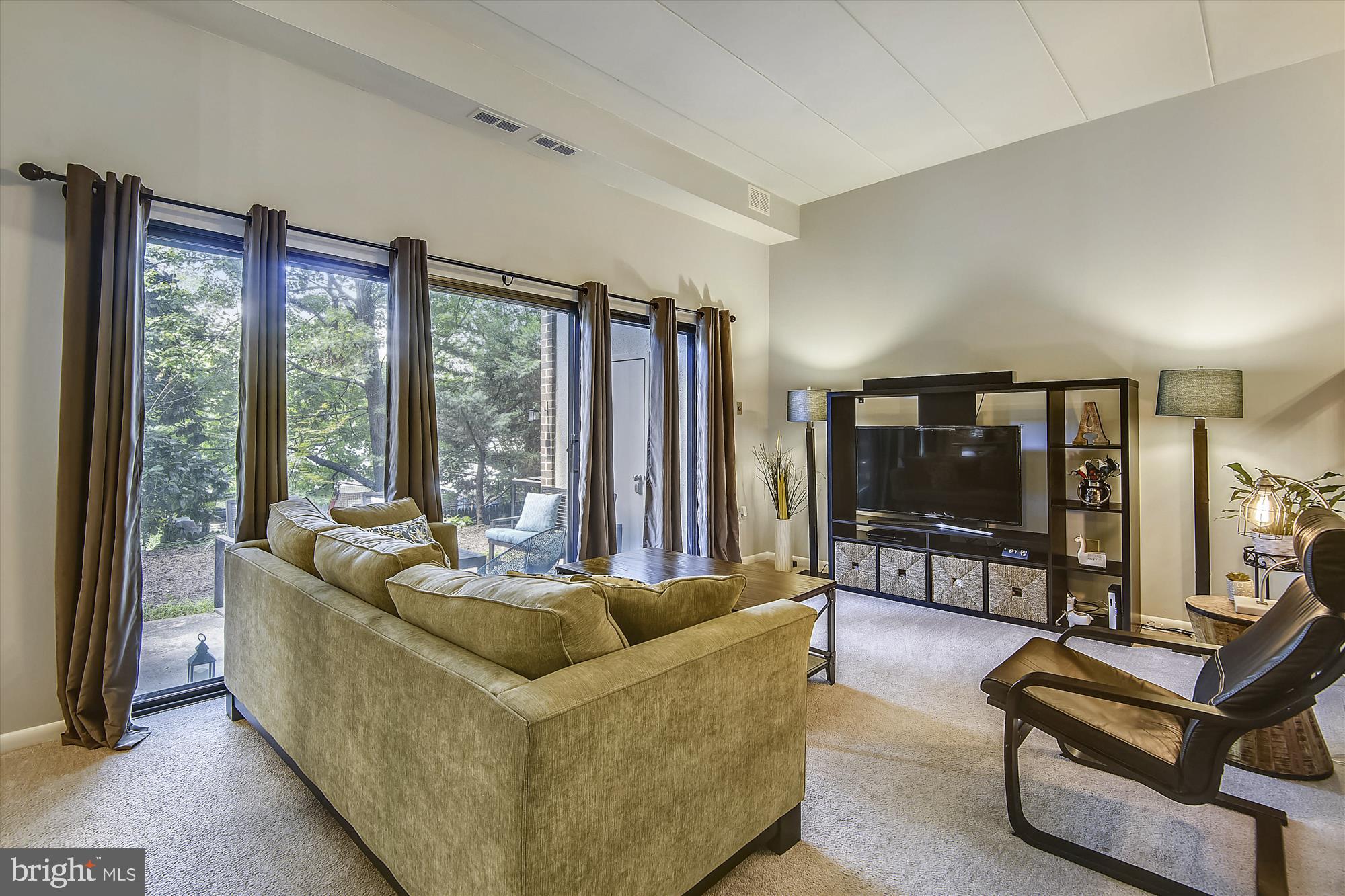124 Roberts Lane Unit: 100