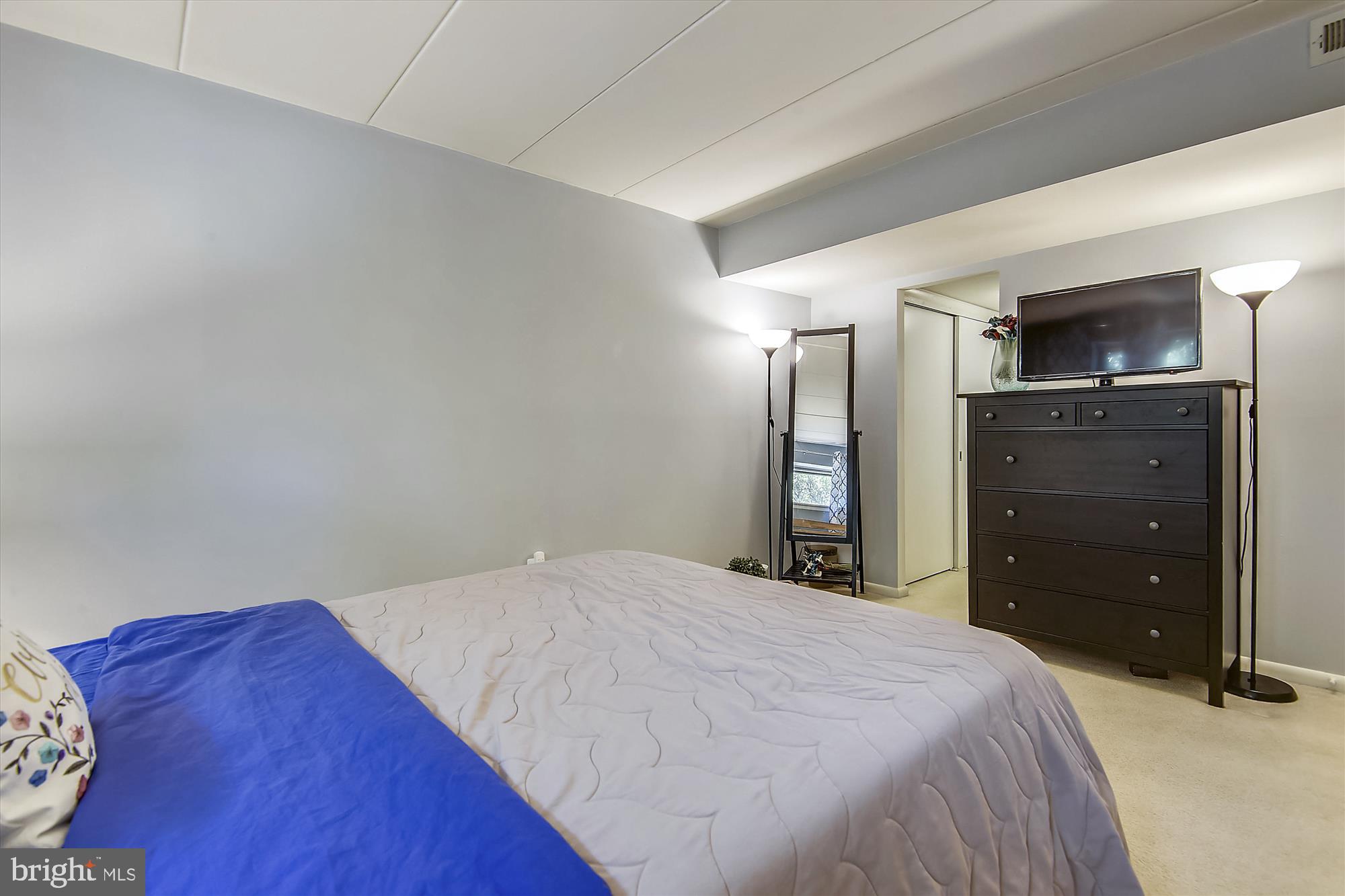 124 Roberts Lane Unit: 100