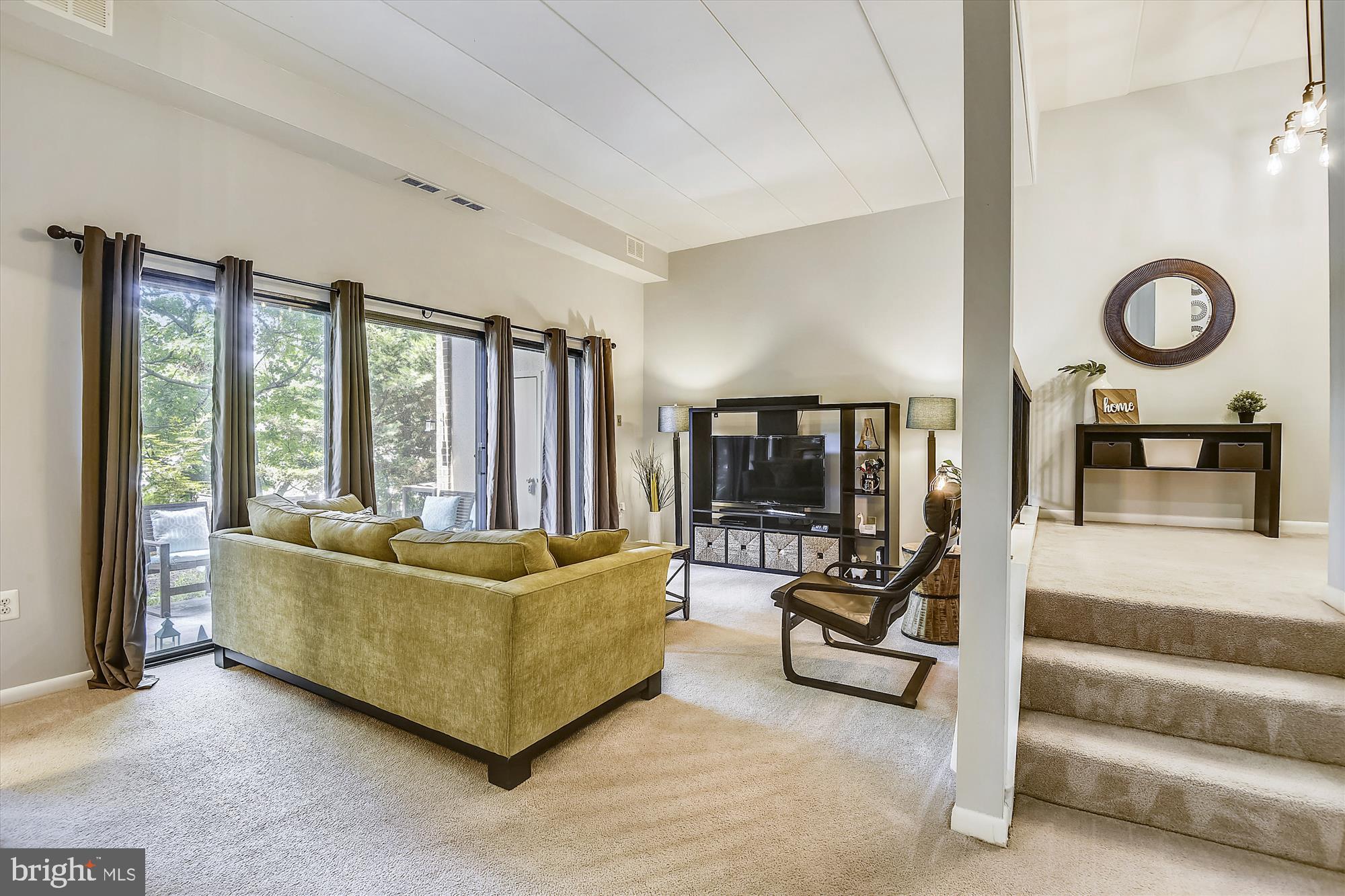 124 Roberts Lane Unit: 100