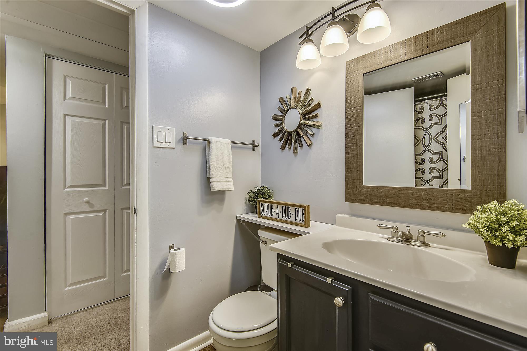 124 Roberts Lane Unit: 100