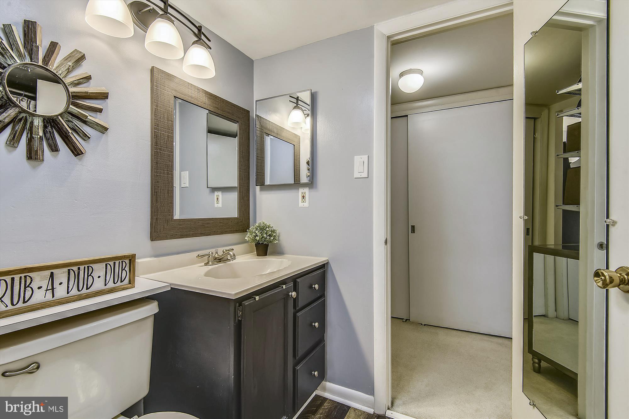 124 Roberts Lane Unit: 100