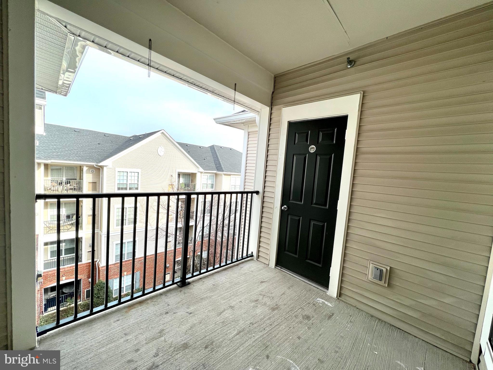 4854 EISENHOWER AVE #445