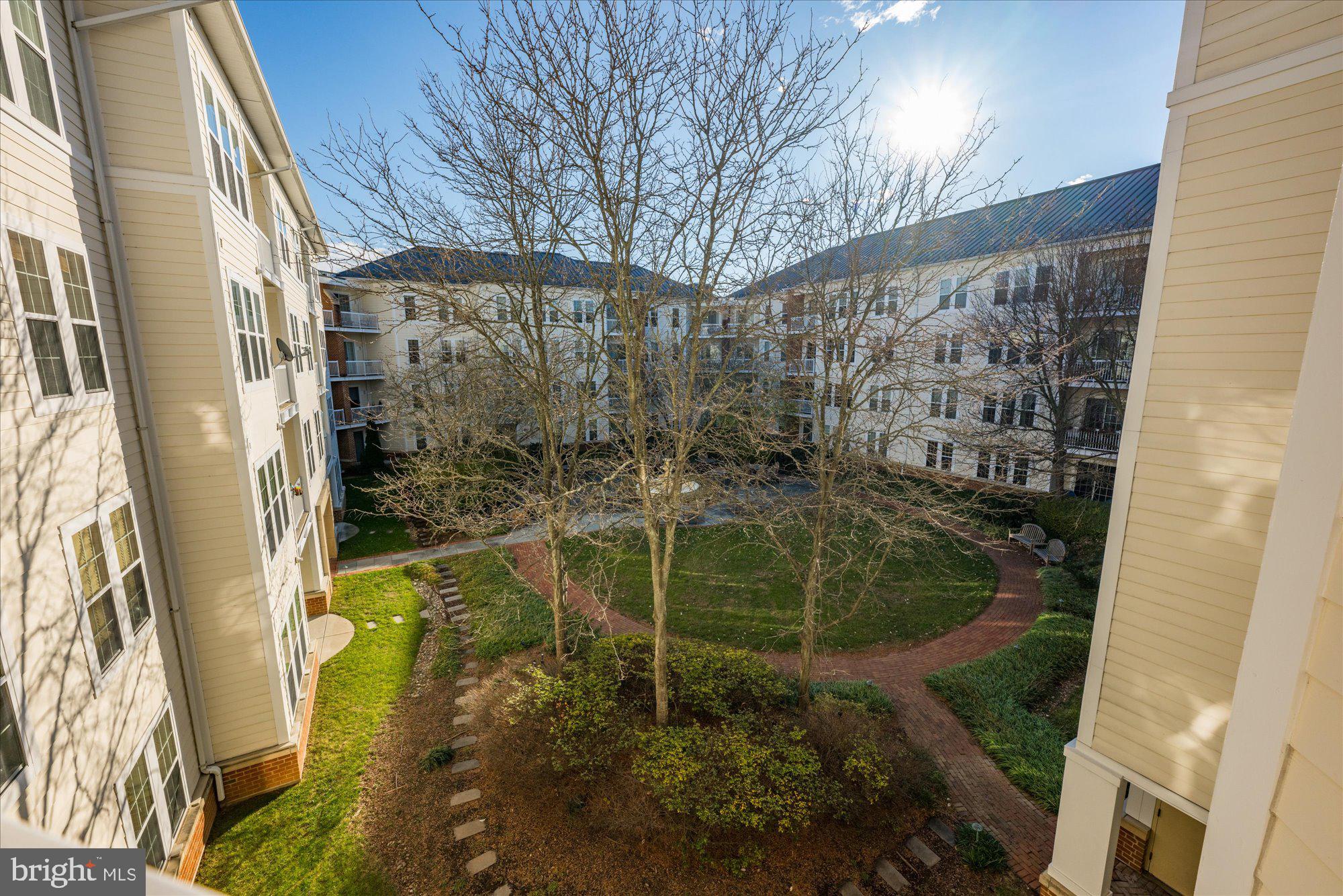 400 Cameron Station Blvd #305
