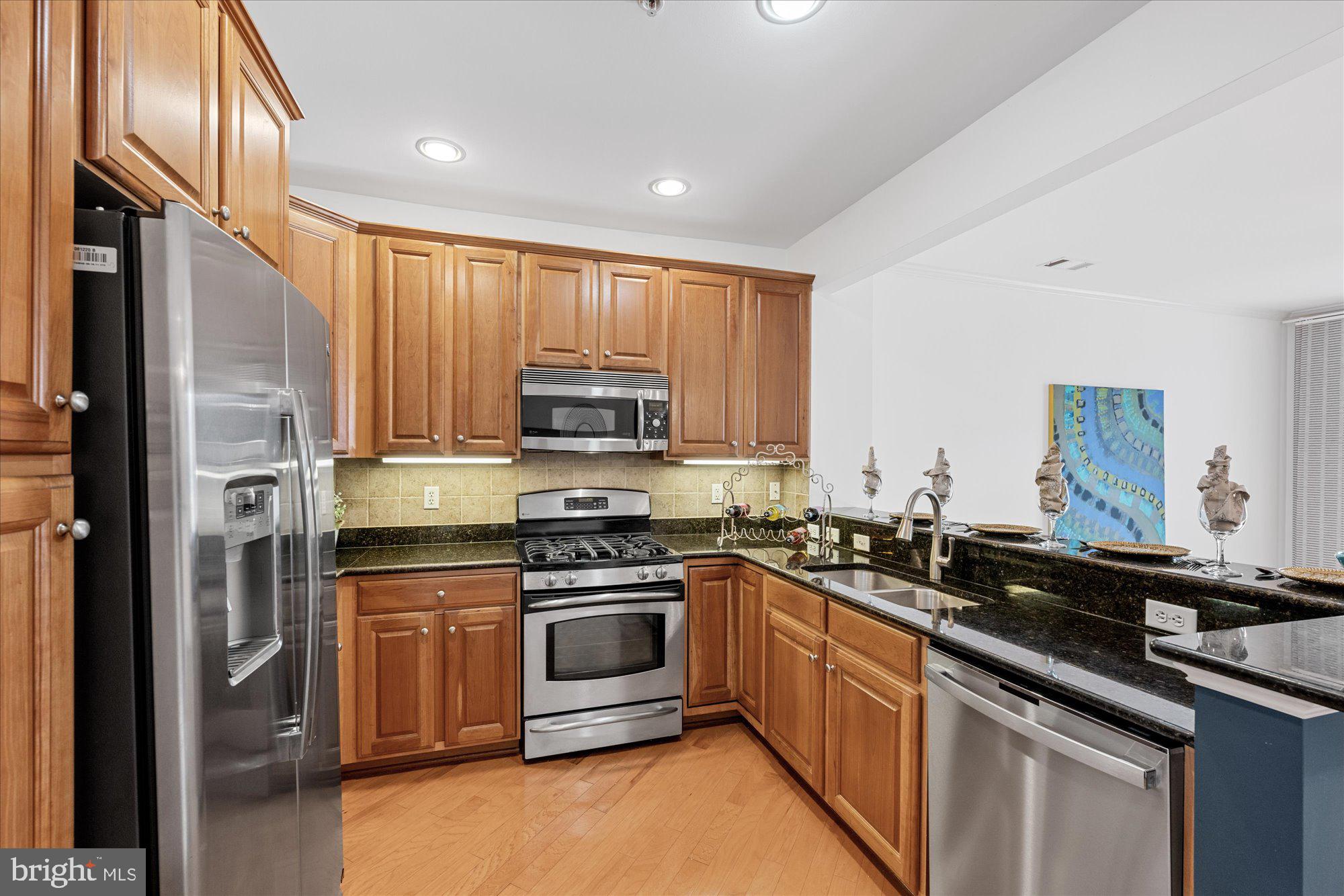 400 Cameron Station Blvd #305