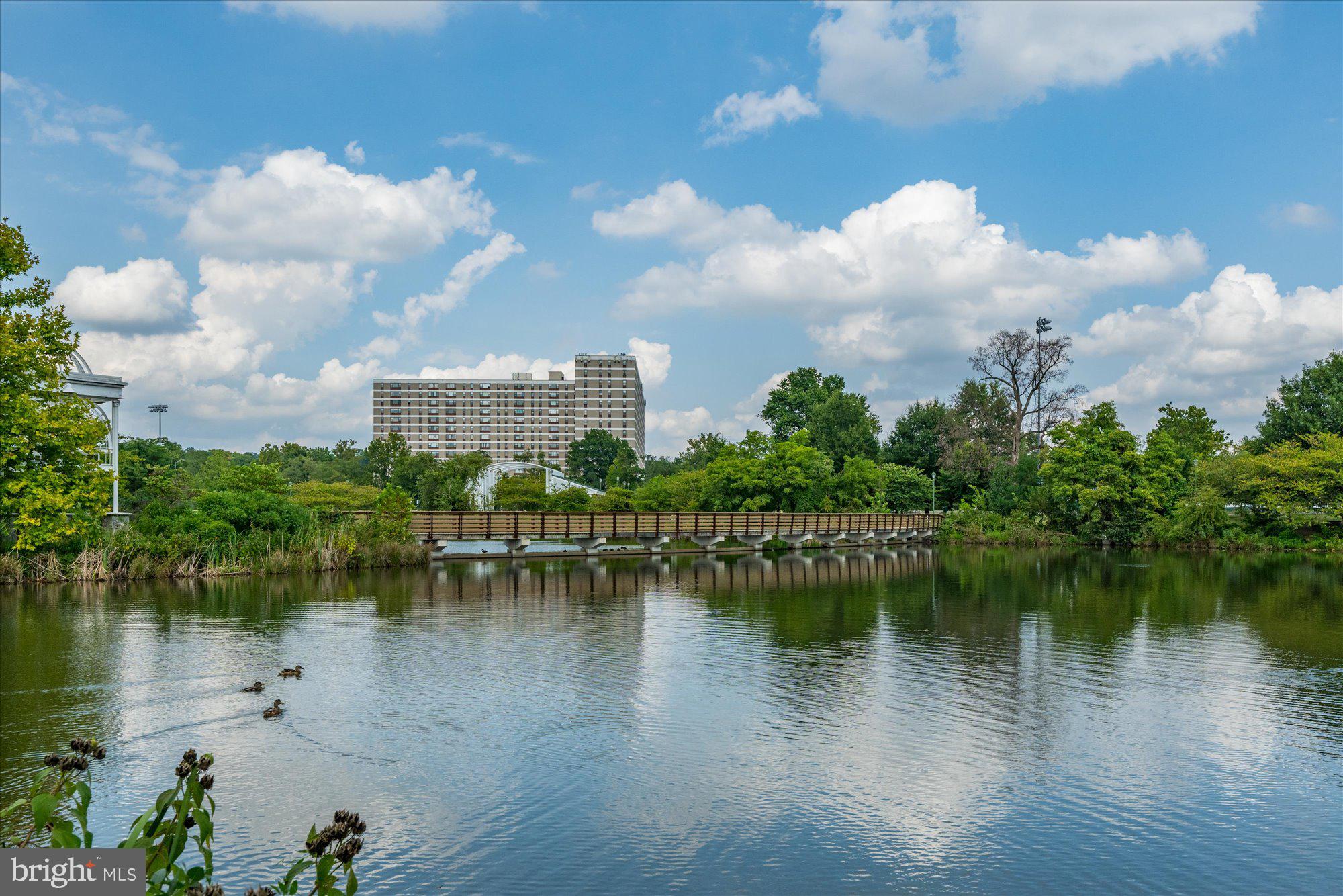 400 Cameron Station Blvd #305