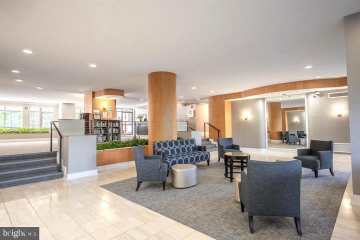2500 N van Dorn St #318