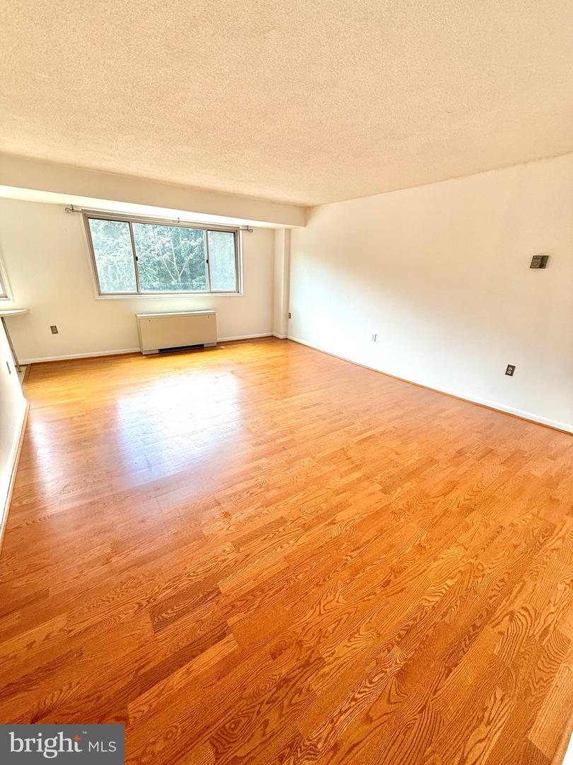 2500 N van Dorn St #318