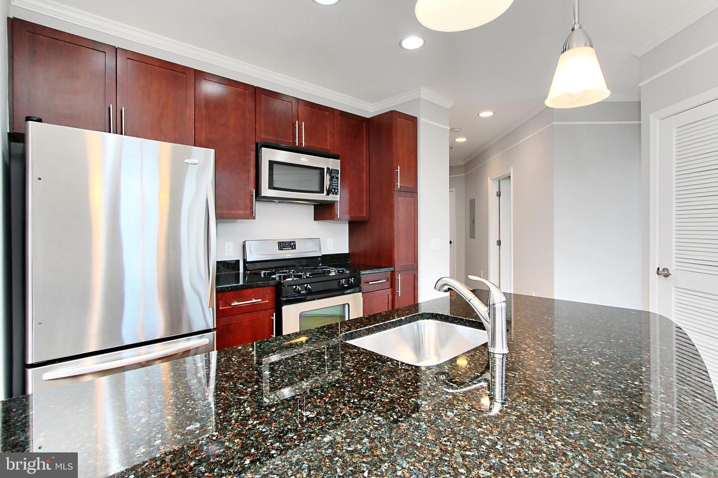 444 W Broad St #229