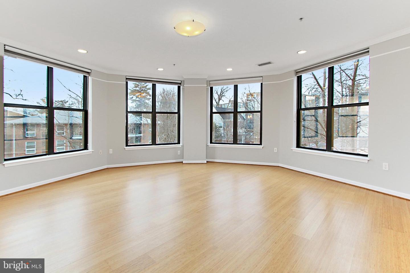 444 W Broad St #229