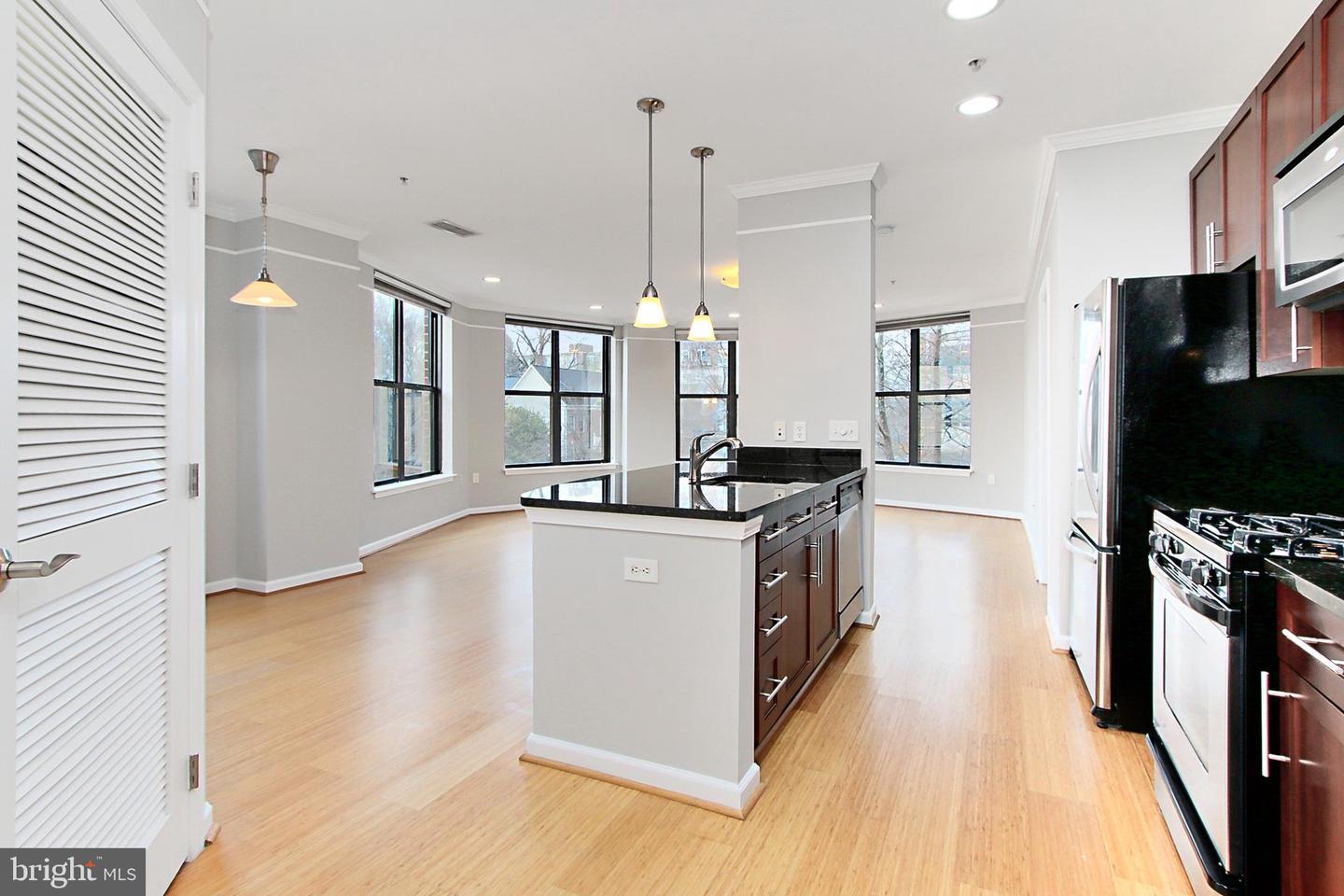 444 W Broad St #229