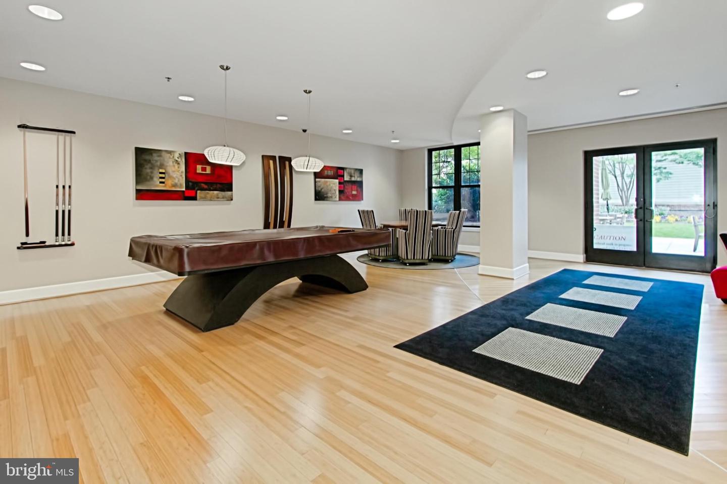 444 W Broad St #229