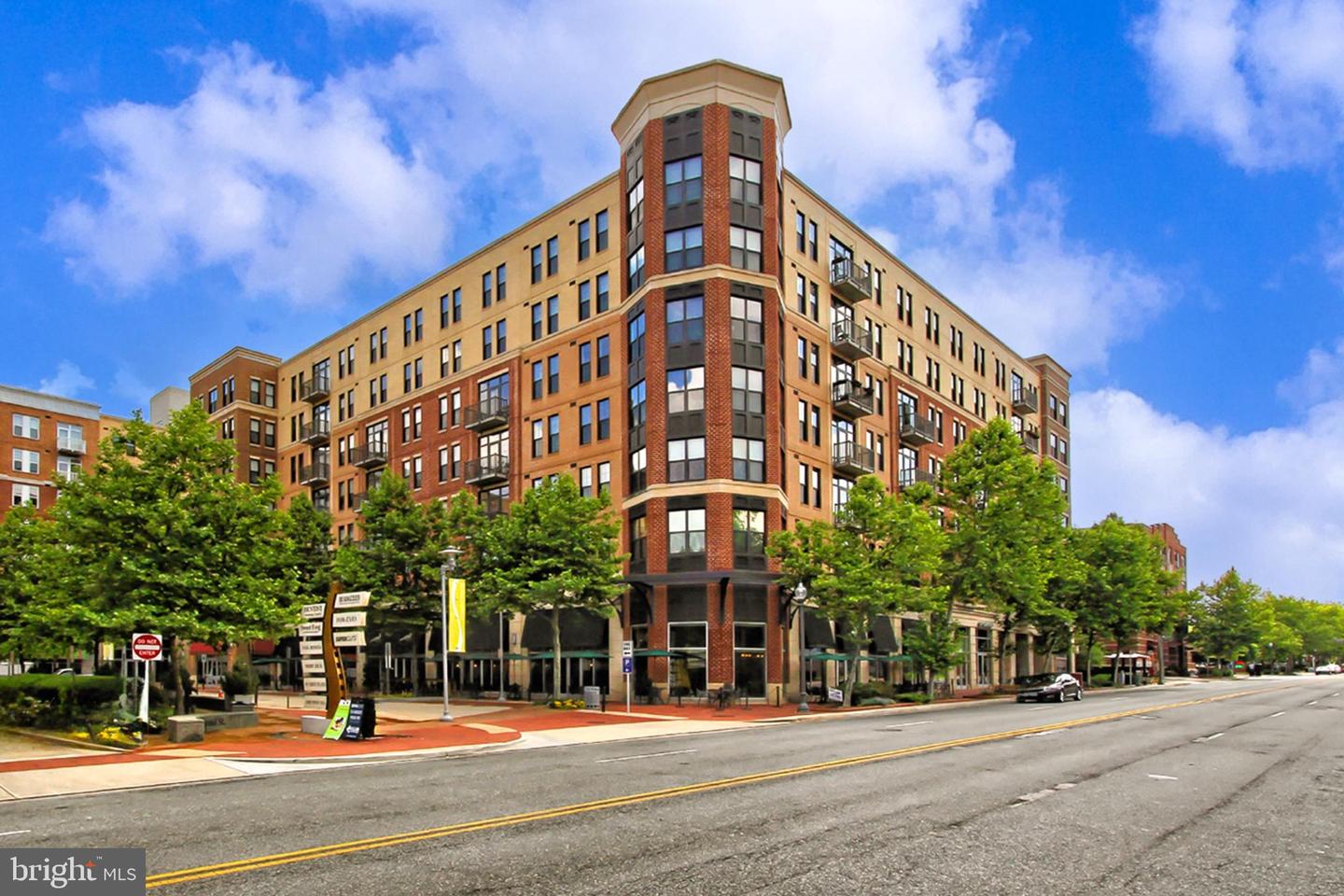 444 W Broad St #229
