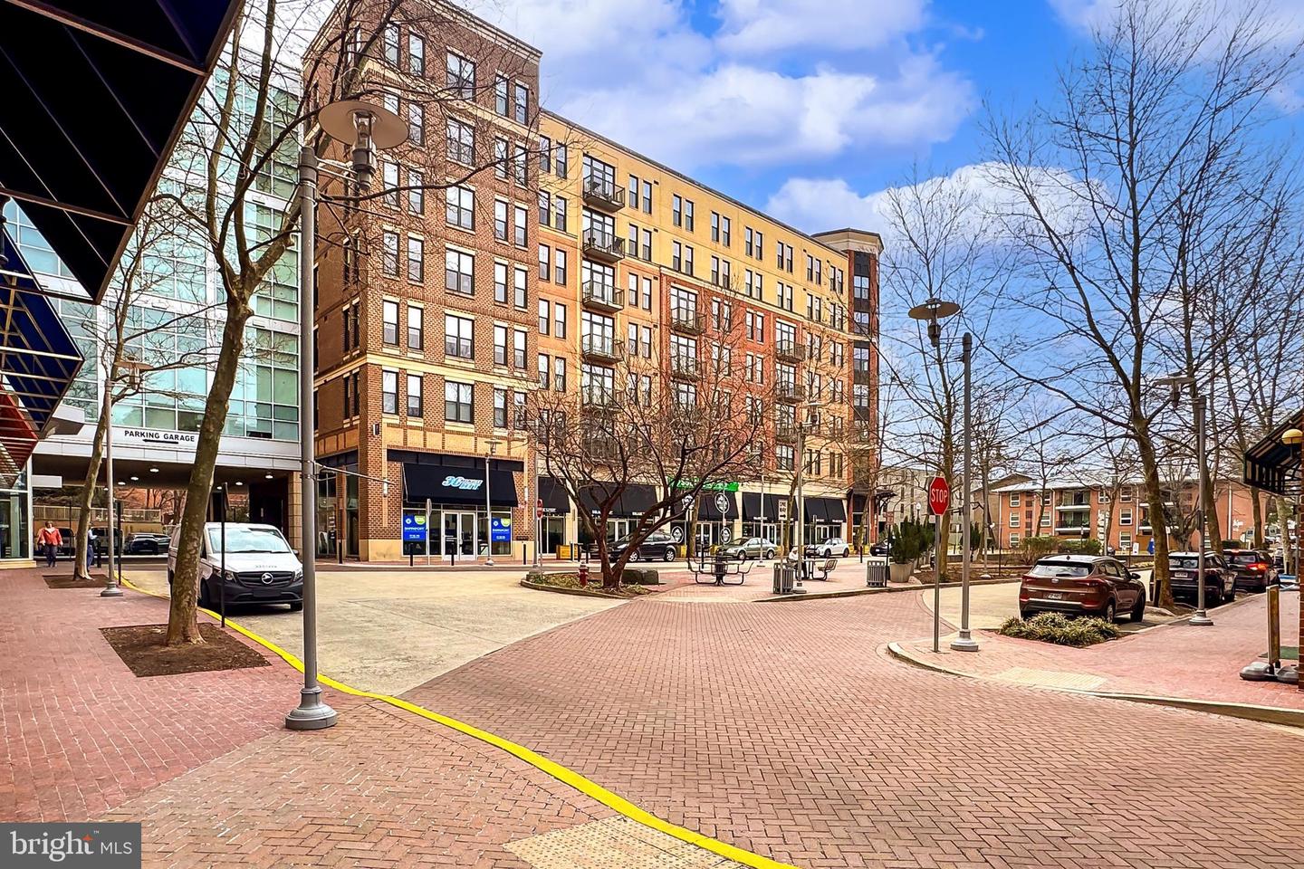 444 W Broad St #229