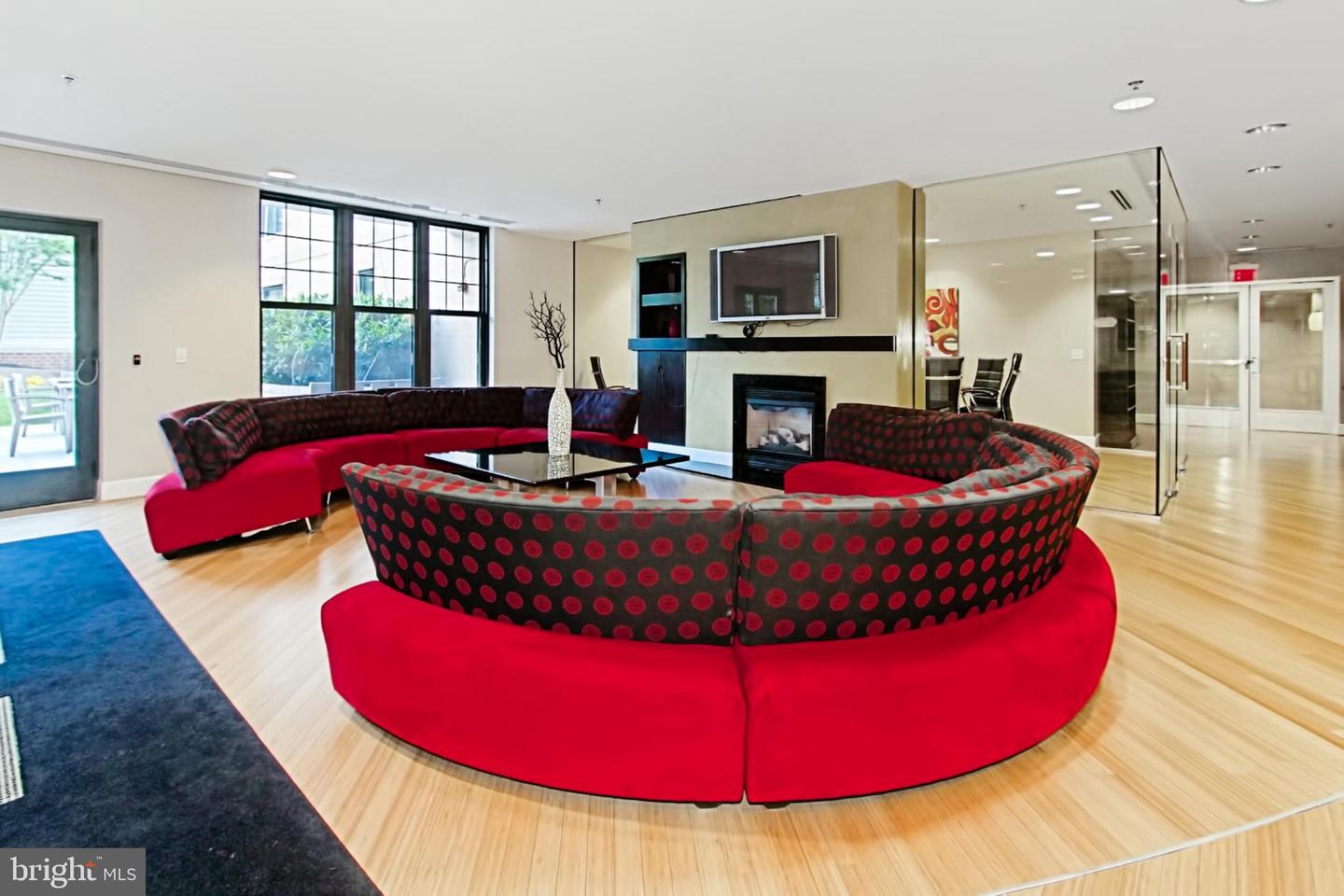 444 W Broad St #229