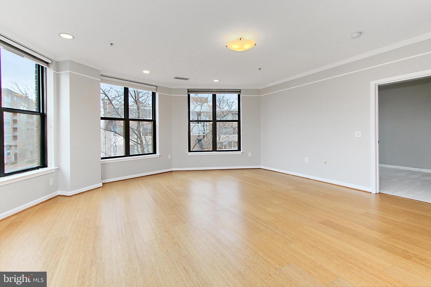 444 W Broad St #229