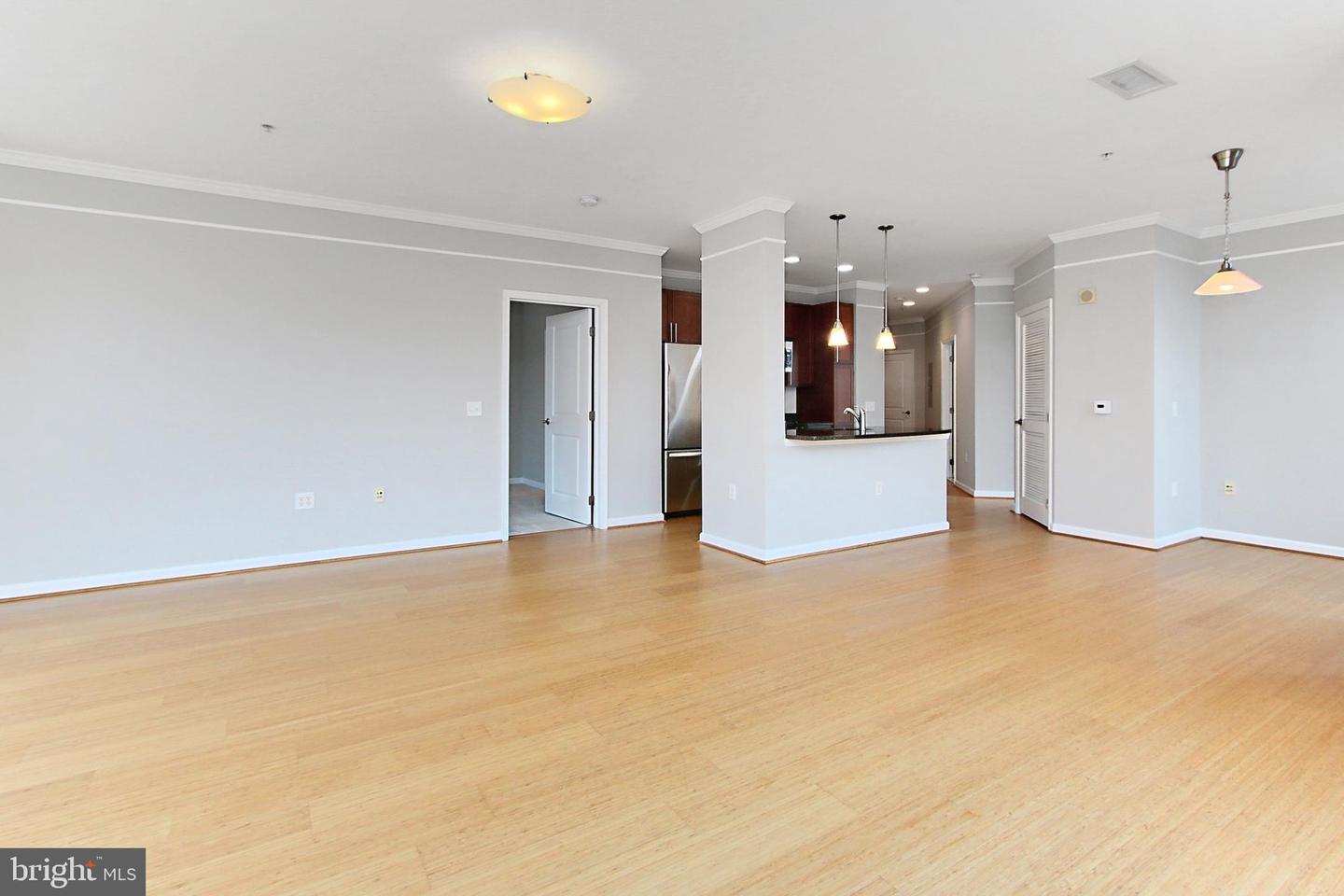 444 W Broad St #229