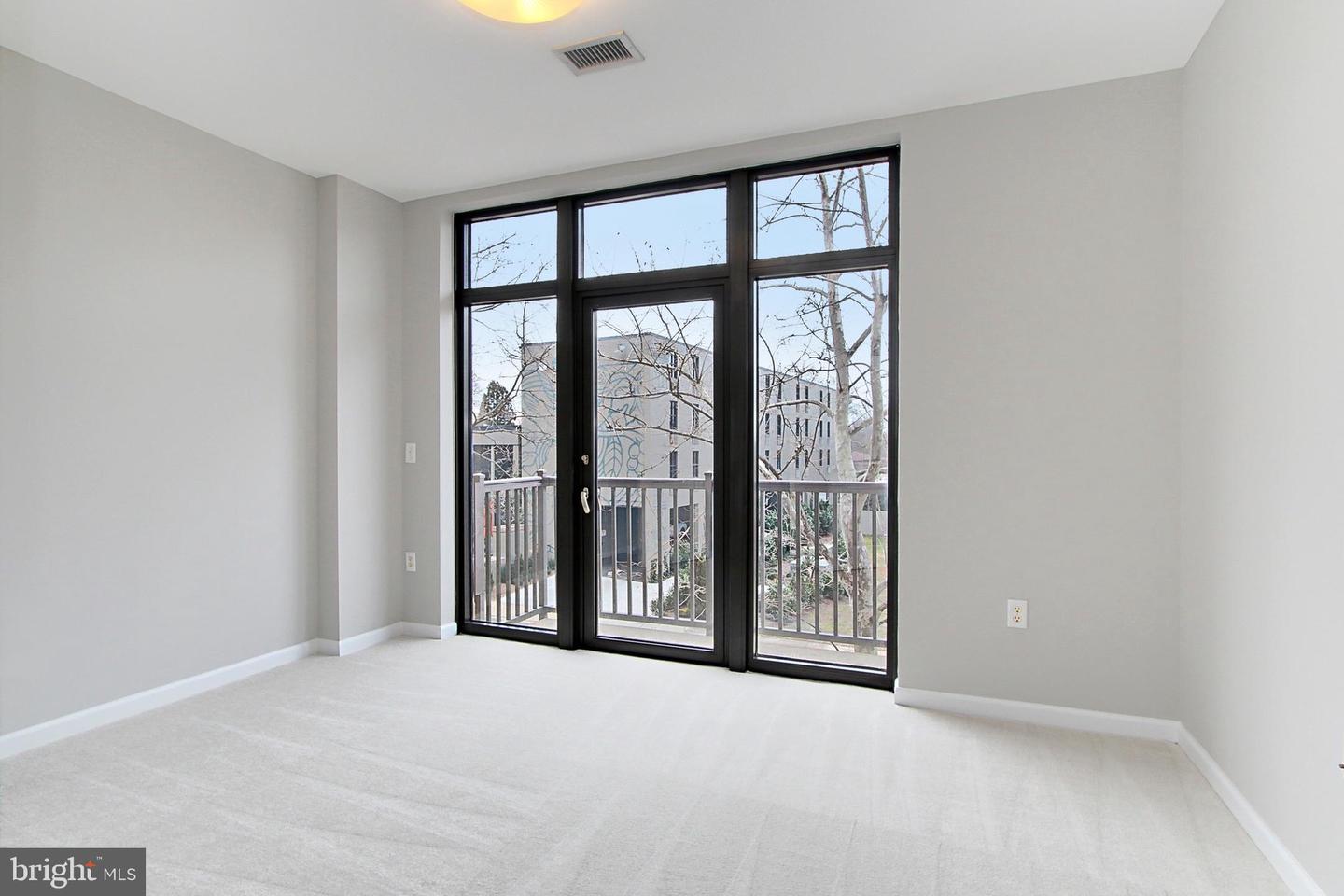 444 W Broad St #229