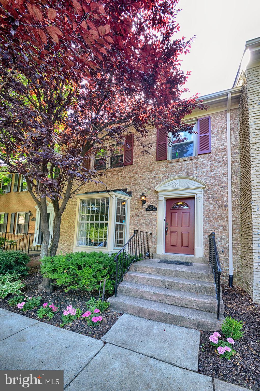 2803 FLAGMAKER DR