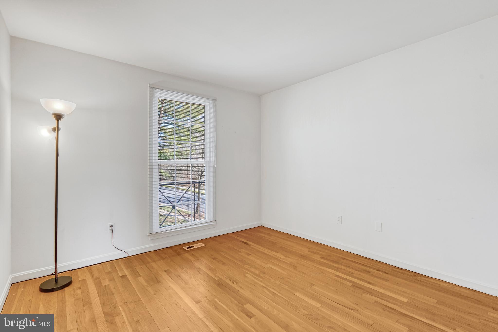 3257 Cambridge Ct
