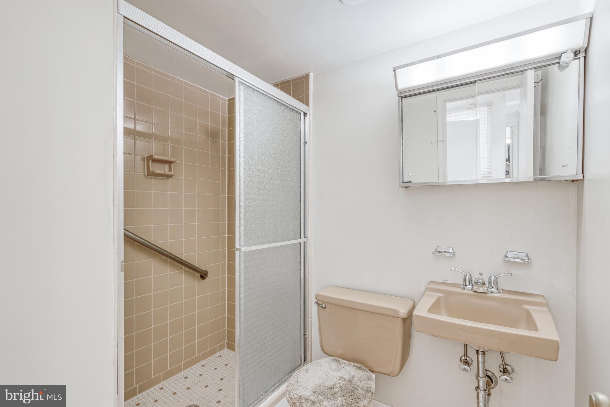 3257 Cambridge Ct