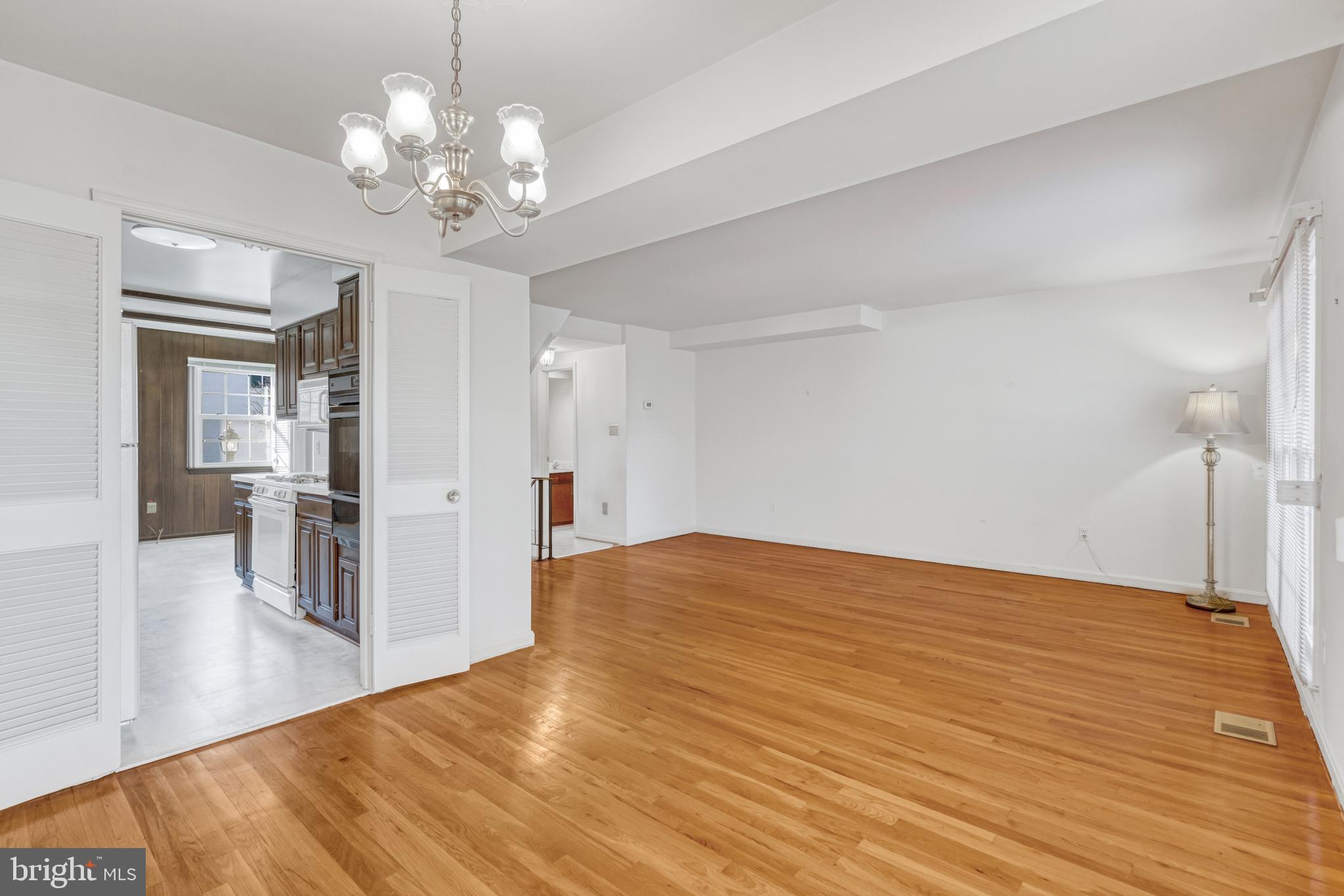 3257 Cambridge Ct