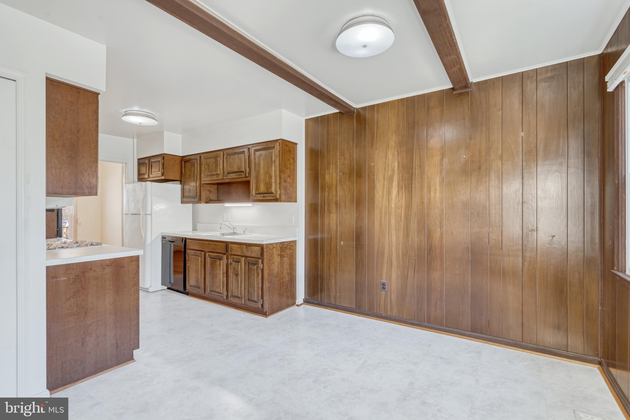 3257 Cambridge Ct