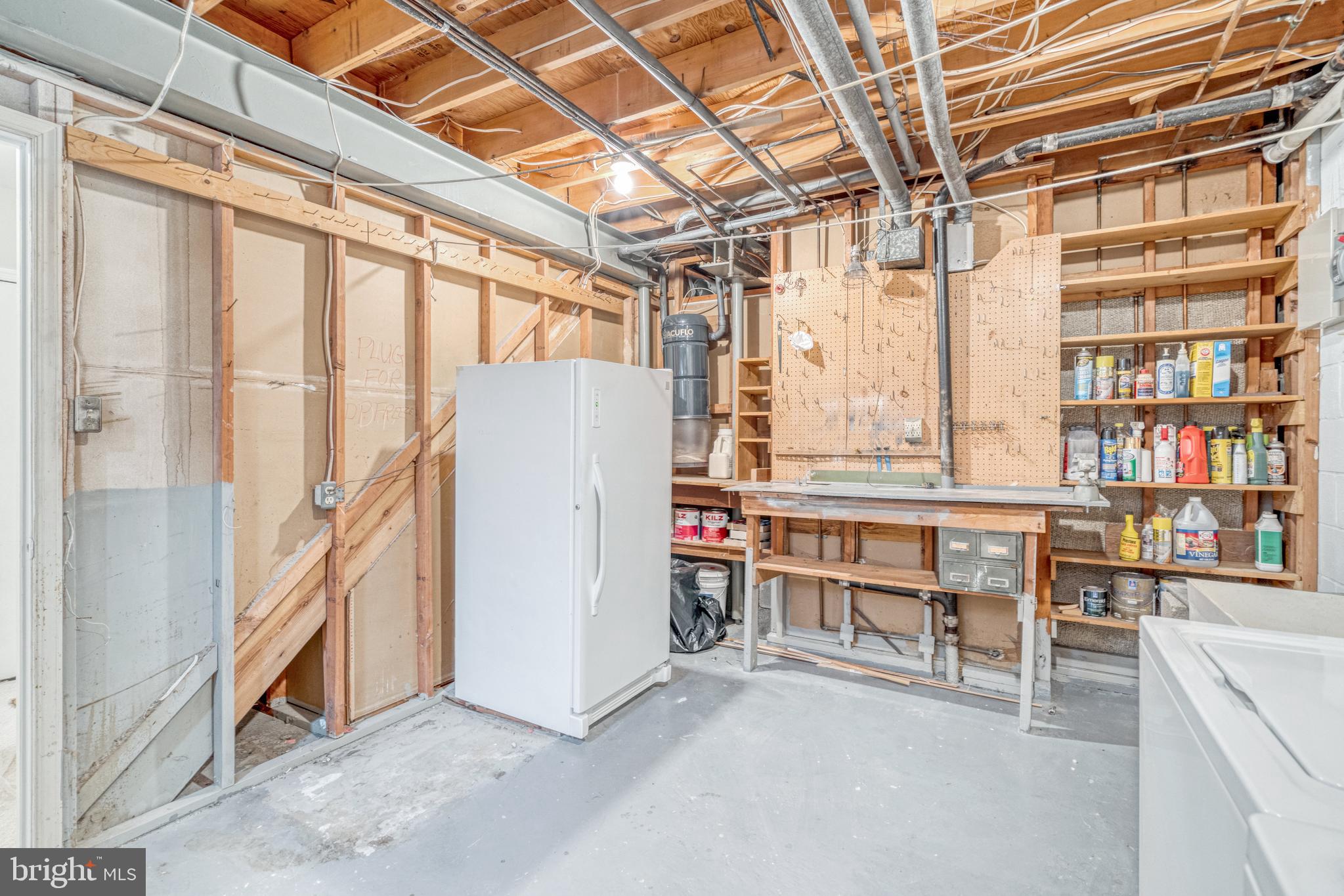 3257 Cambridge Ct