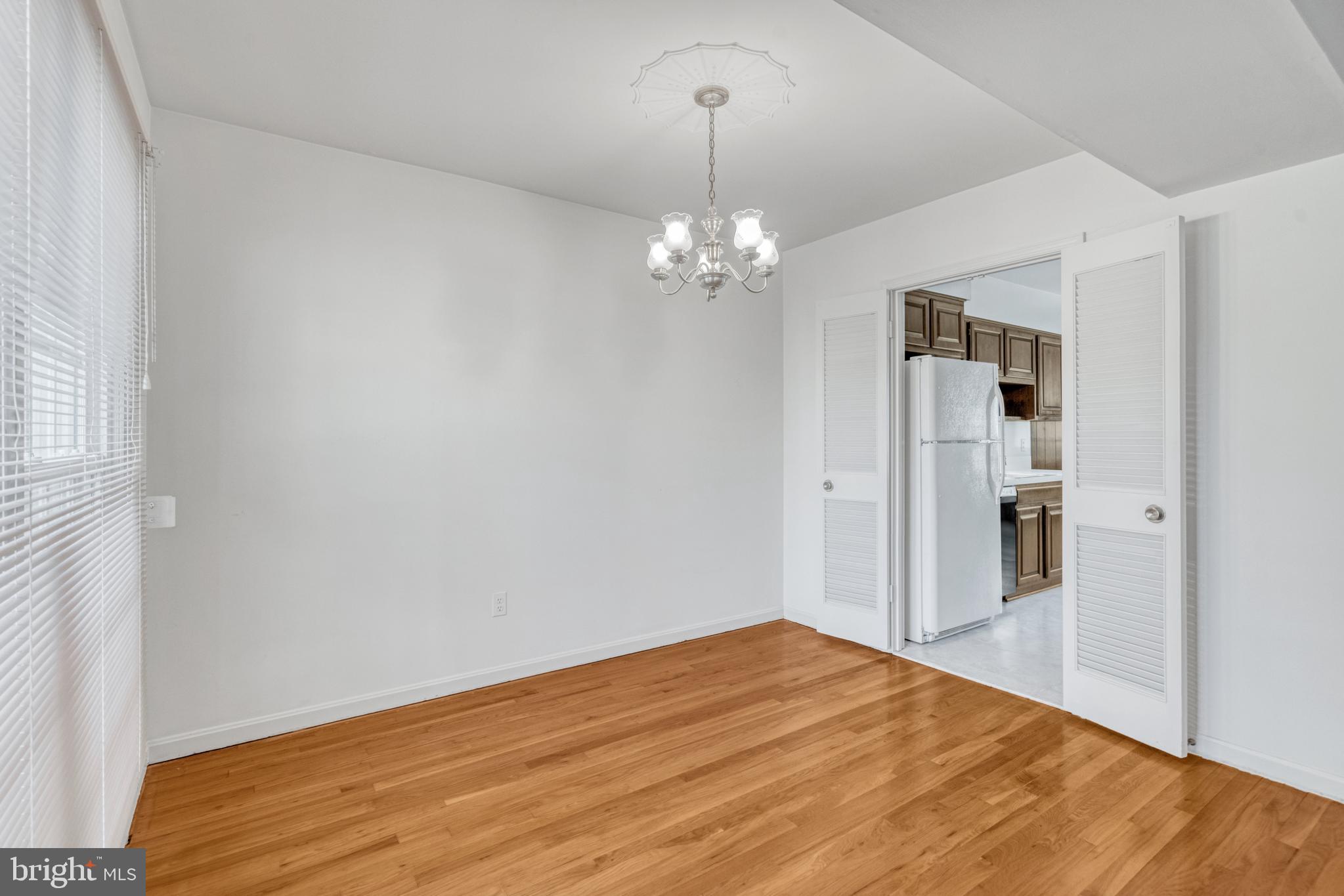 3257 Cambridge Ct