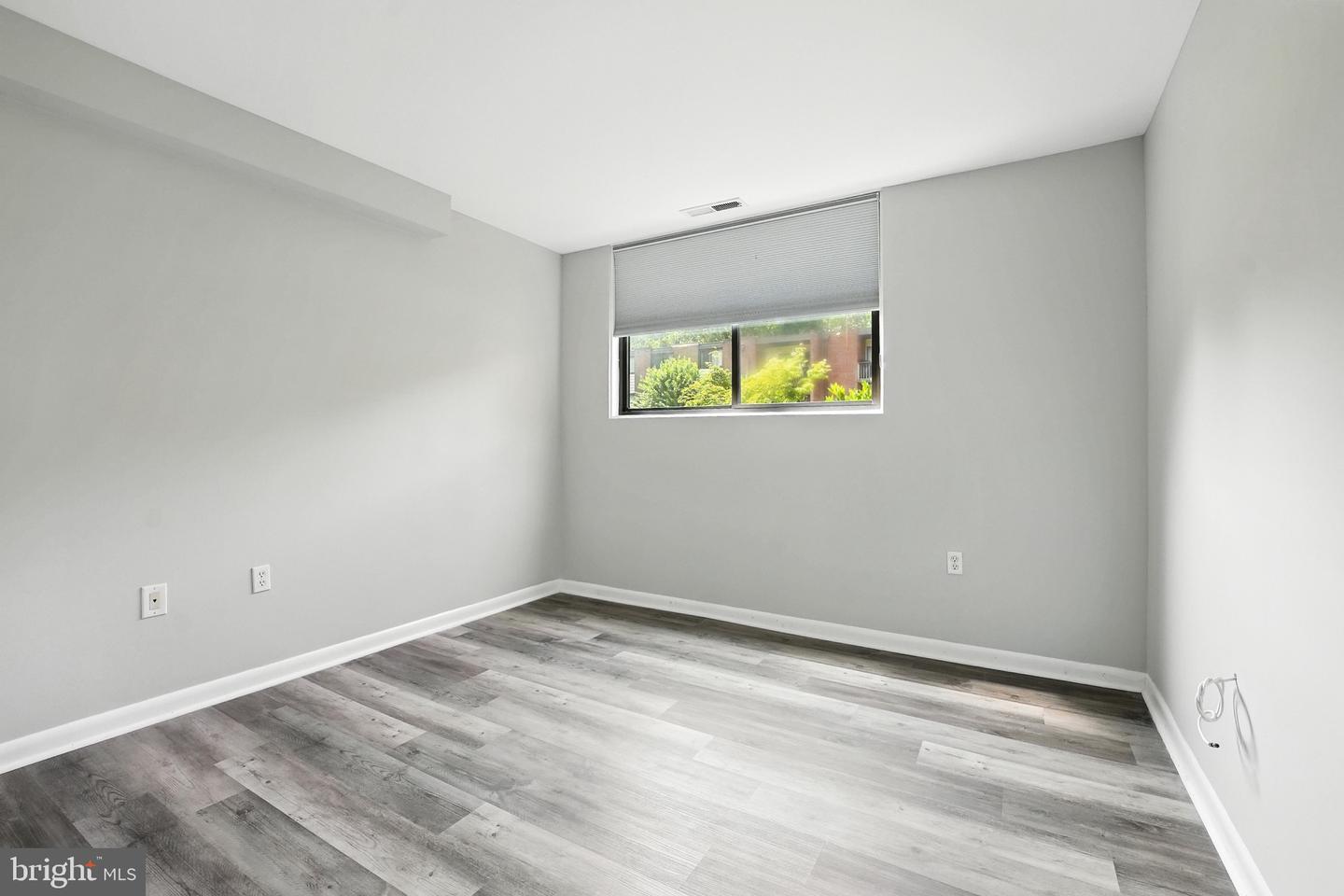 10723 W West Dr #103