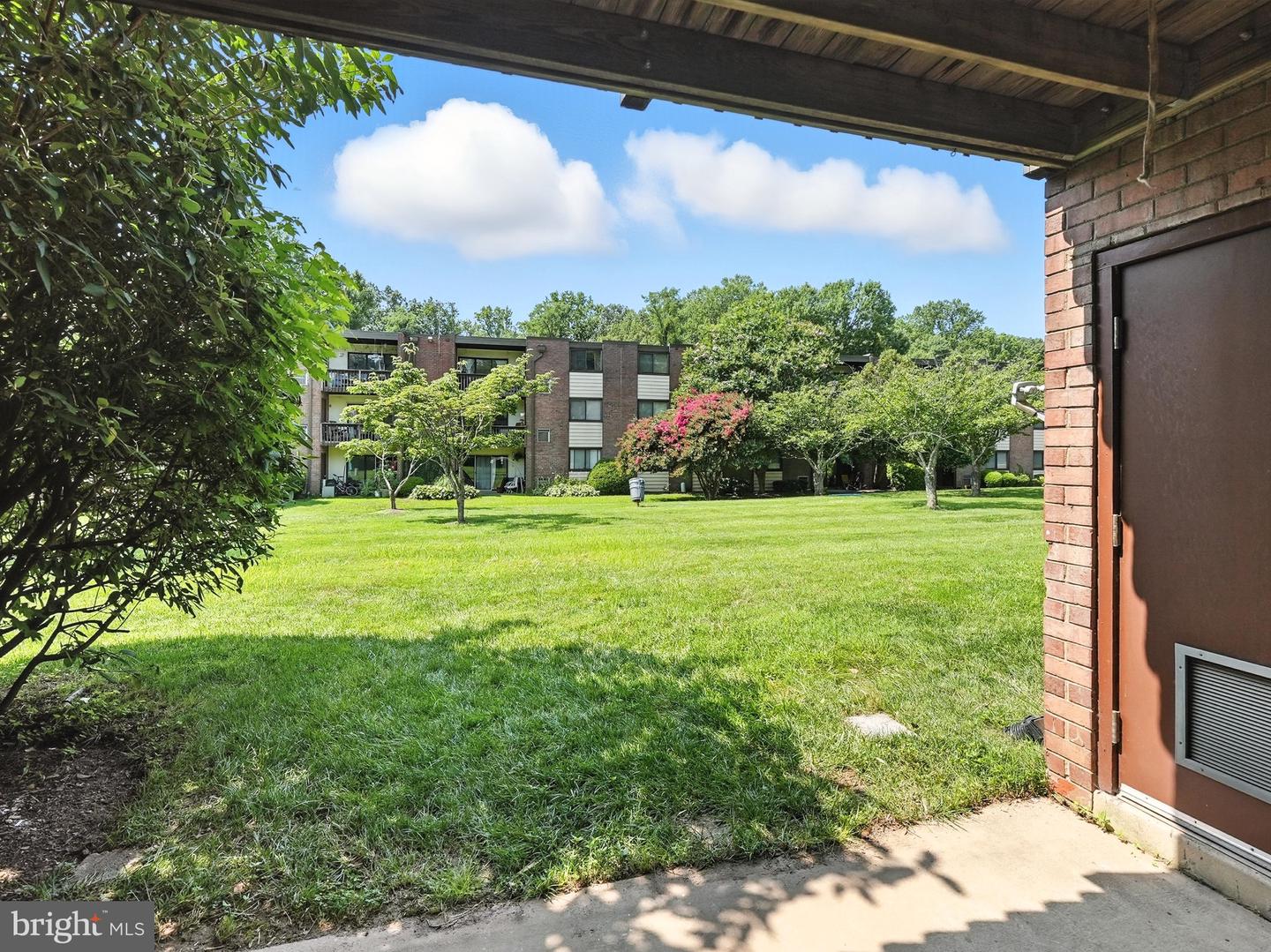 10723 W West Dr #103