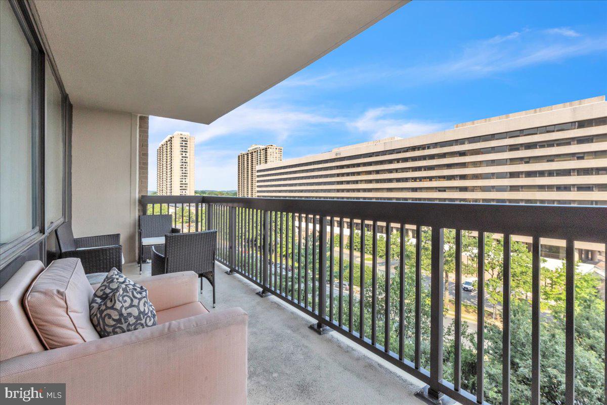3709 S George Mason DRIVE Unit: 801E