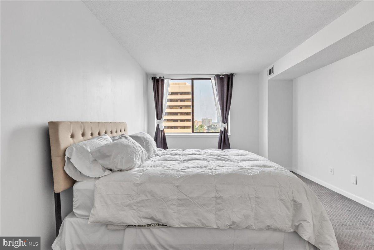 3709 S George Mason DRIVE Unit: 801E