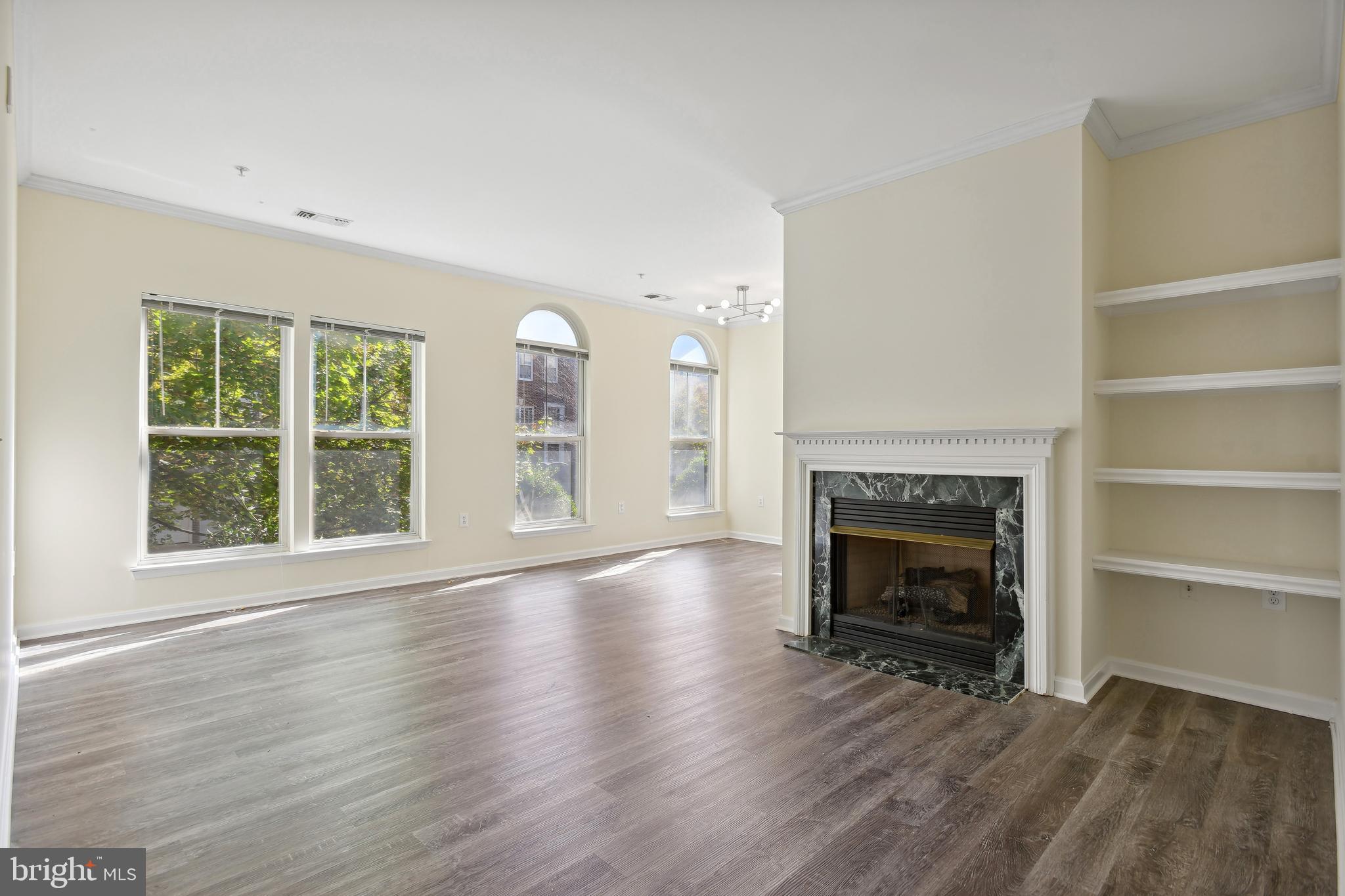 2921 Deer Hollow WAY Unit: 110