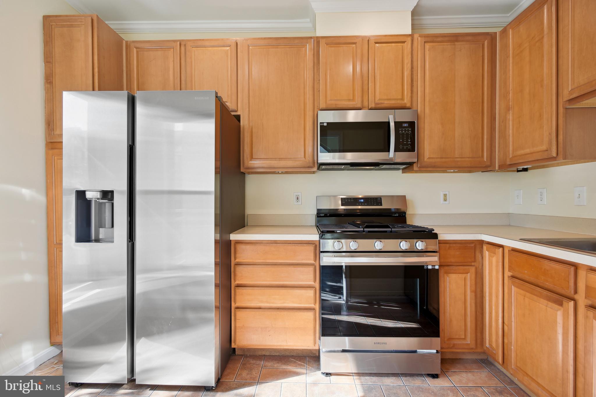 2921 Deer Hollow WAY Unit: 110