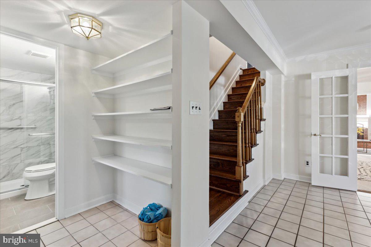 5112 Southampton DRIVE