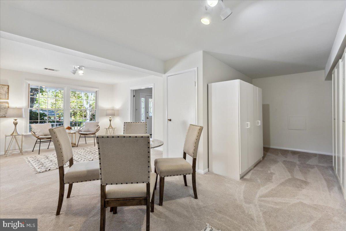 5112 Southampton DRIVE