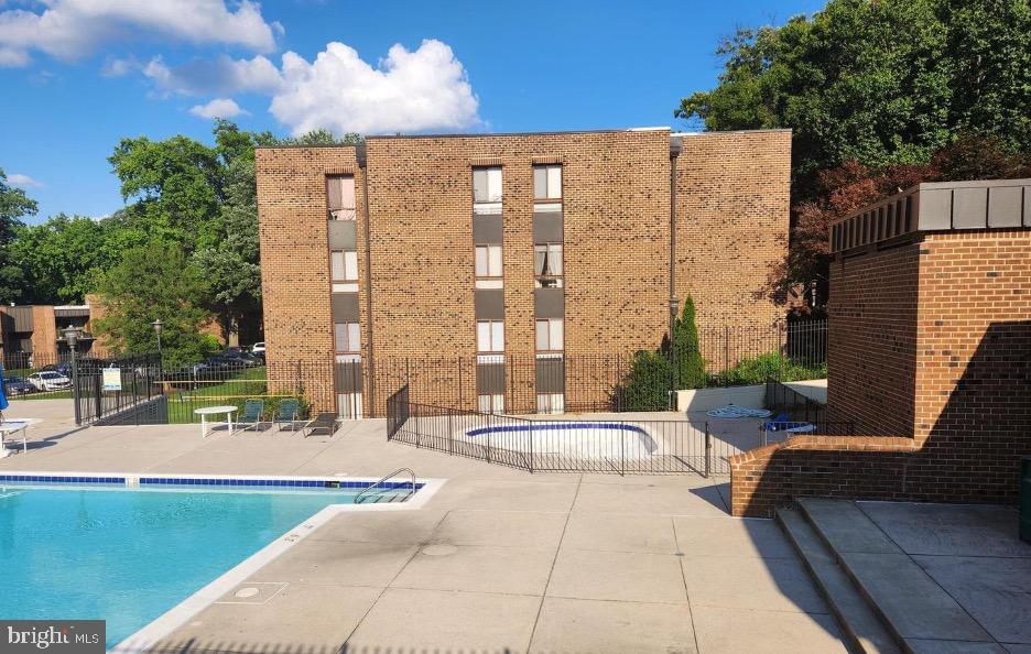 7800 Dassett COURT Unit: 104