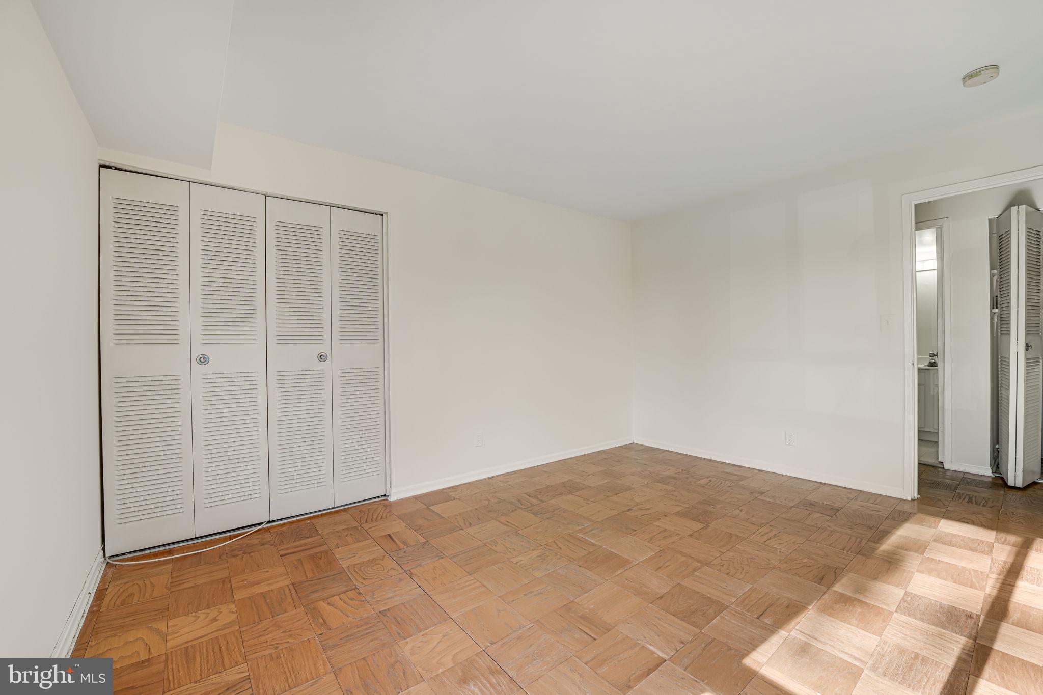 7800 Dassett COURT Unit: 104