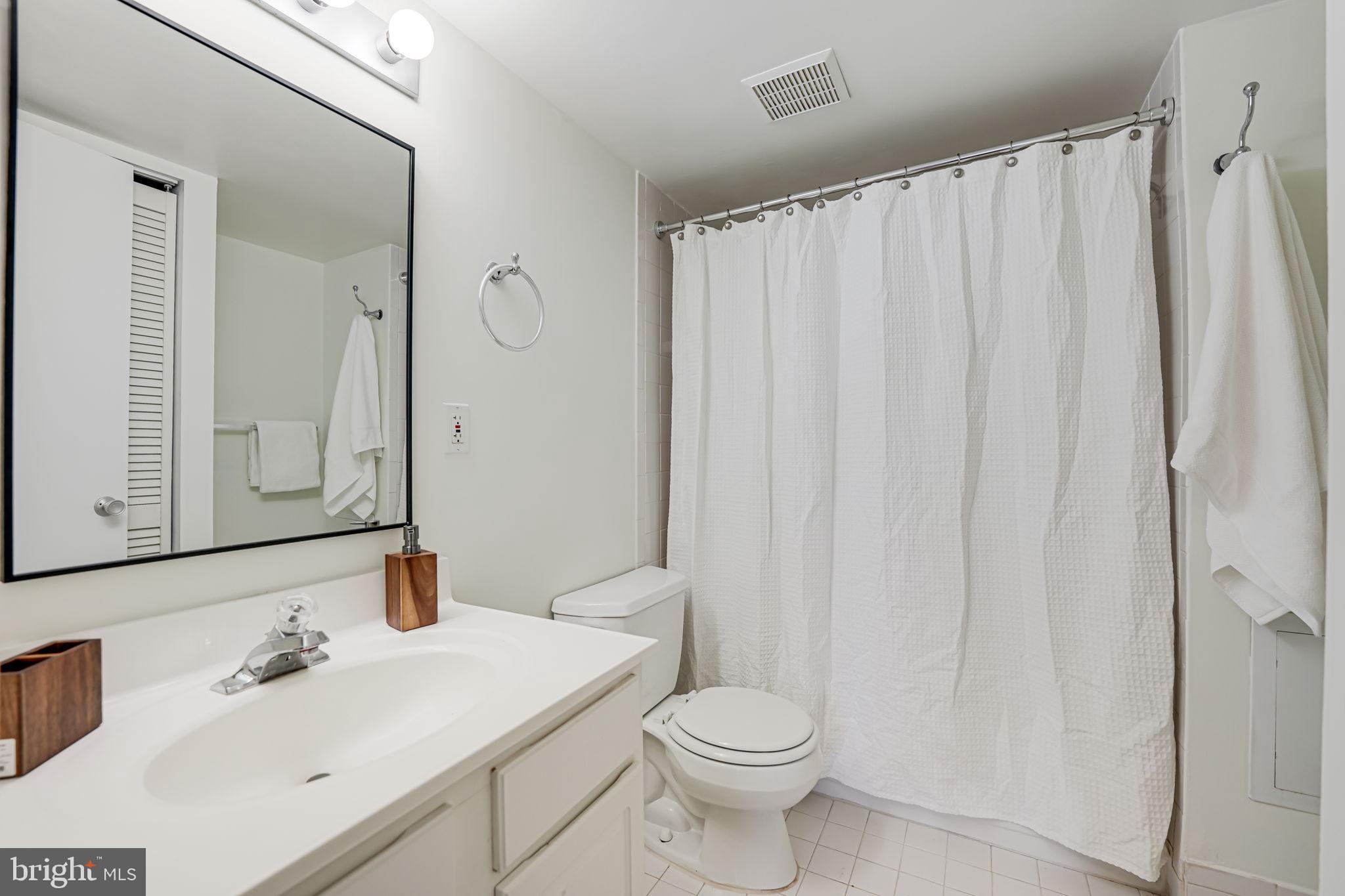 7800 Dassett COURT Unit: 104