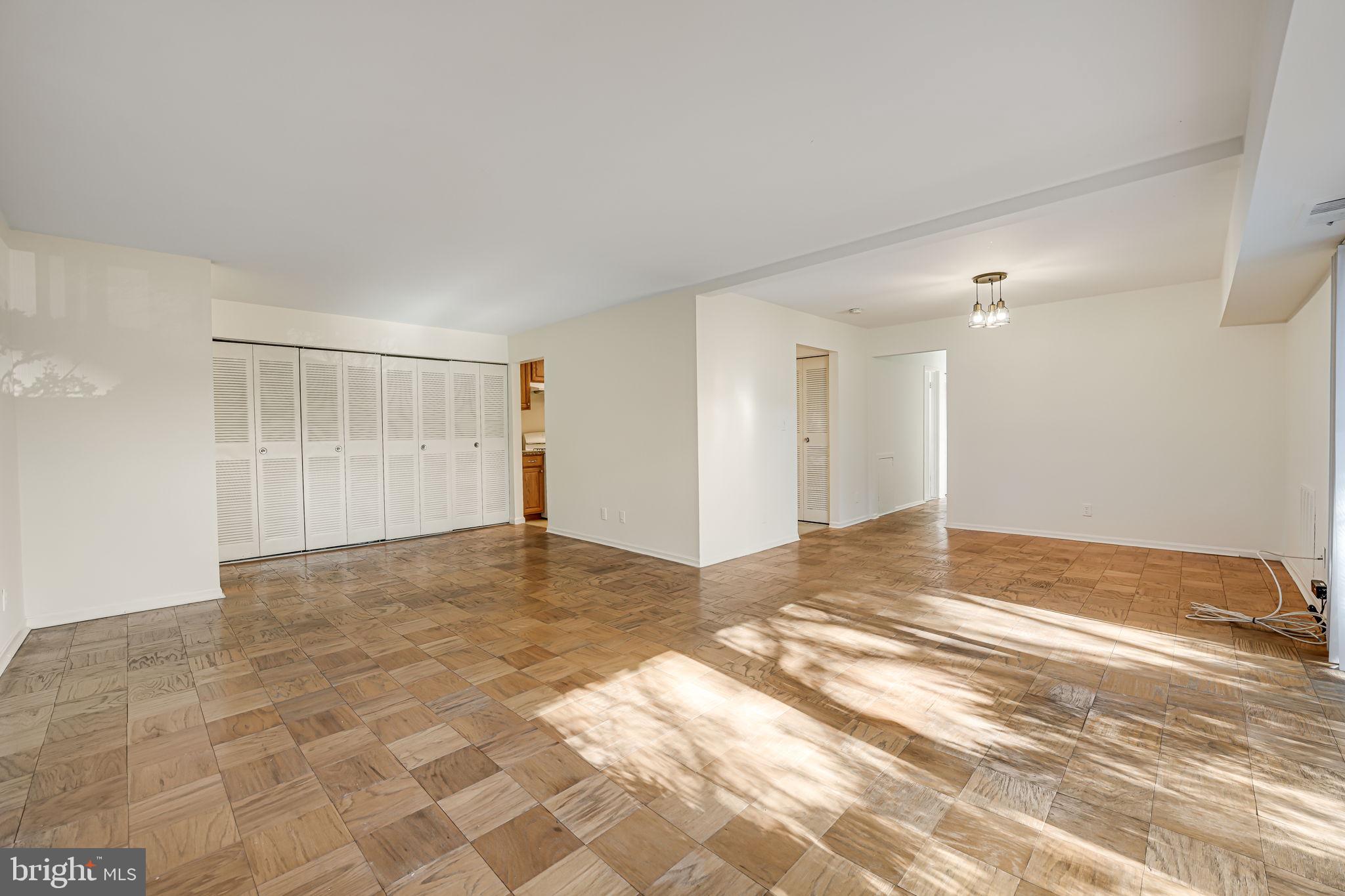 7800 Dassett COURT Unit: 104