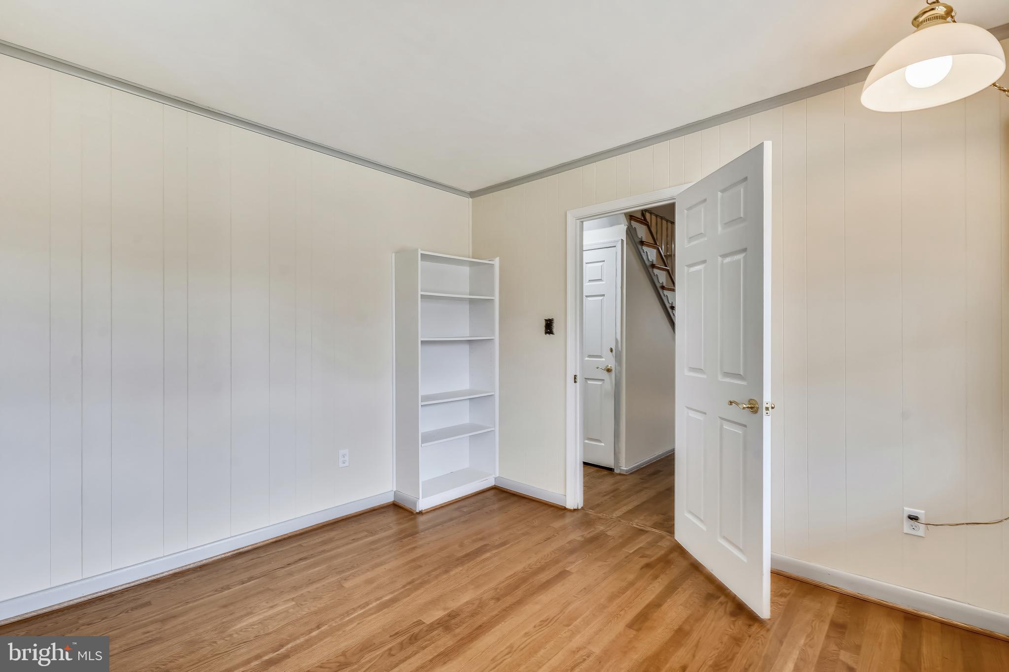 1110 Anesbury Ct