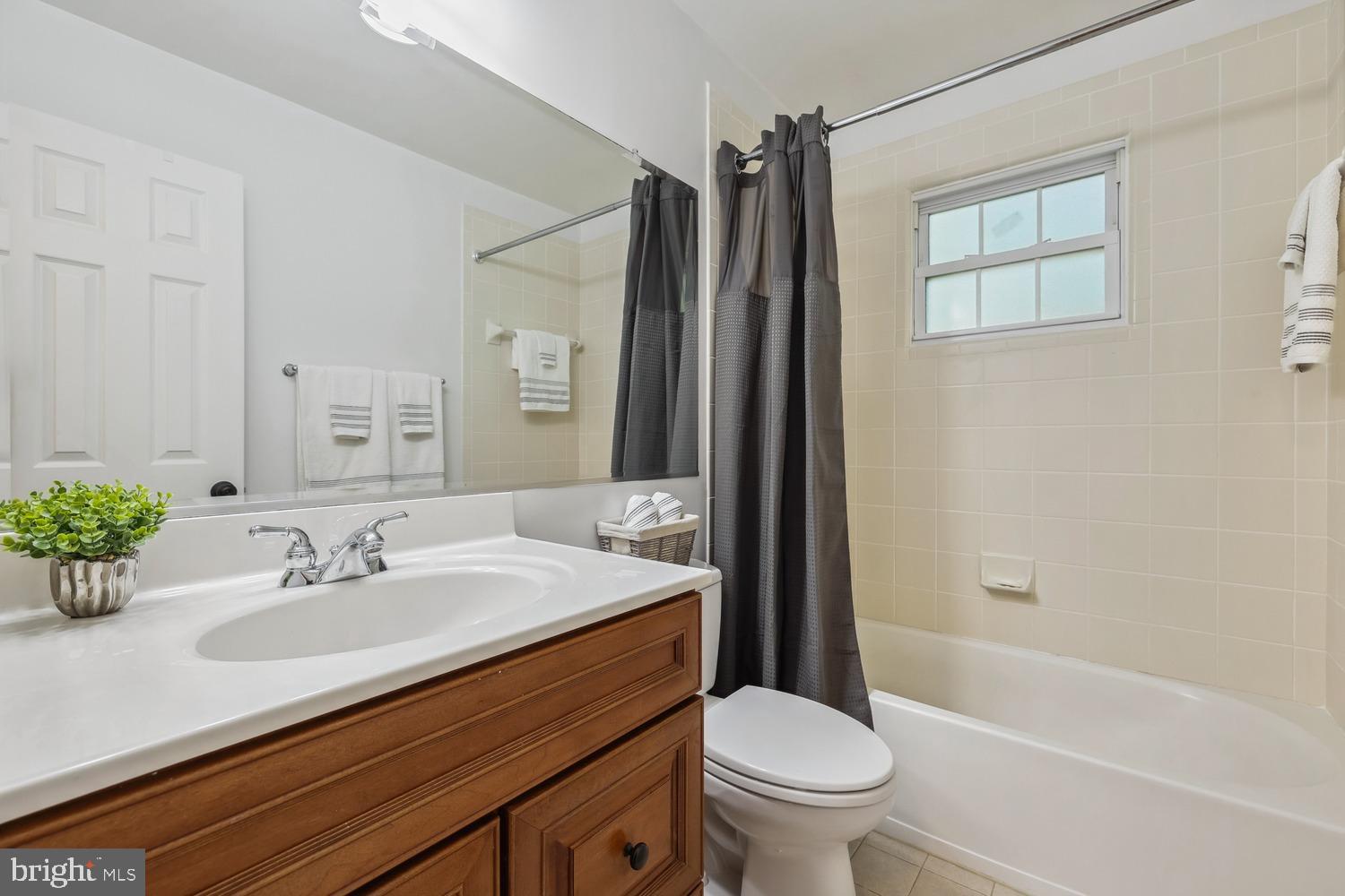 6803 Jackie Deneese Ct