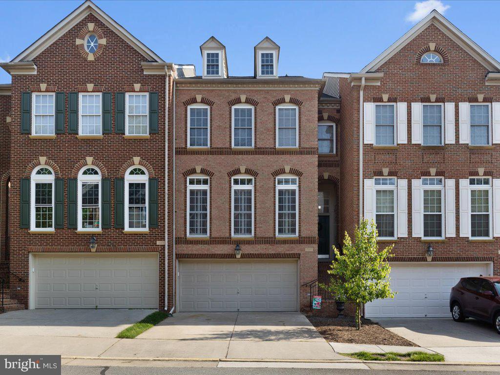 7125 Point Replete Cir