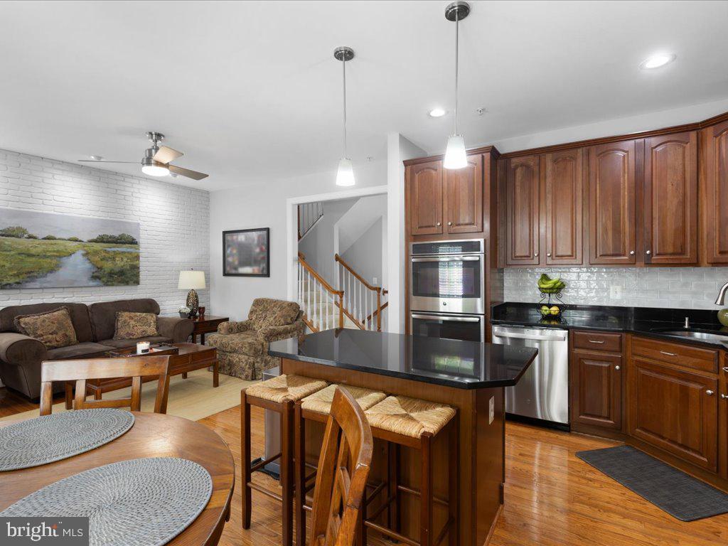 7125 Point Replete Cir