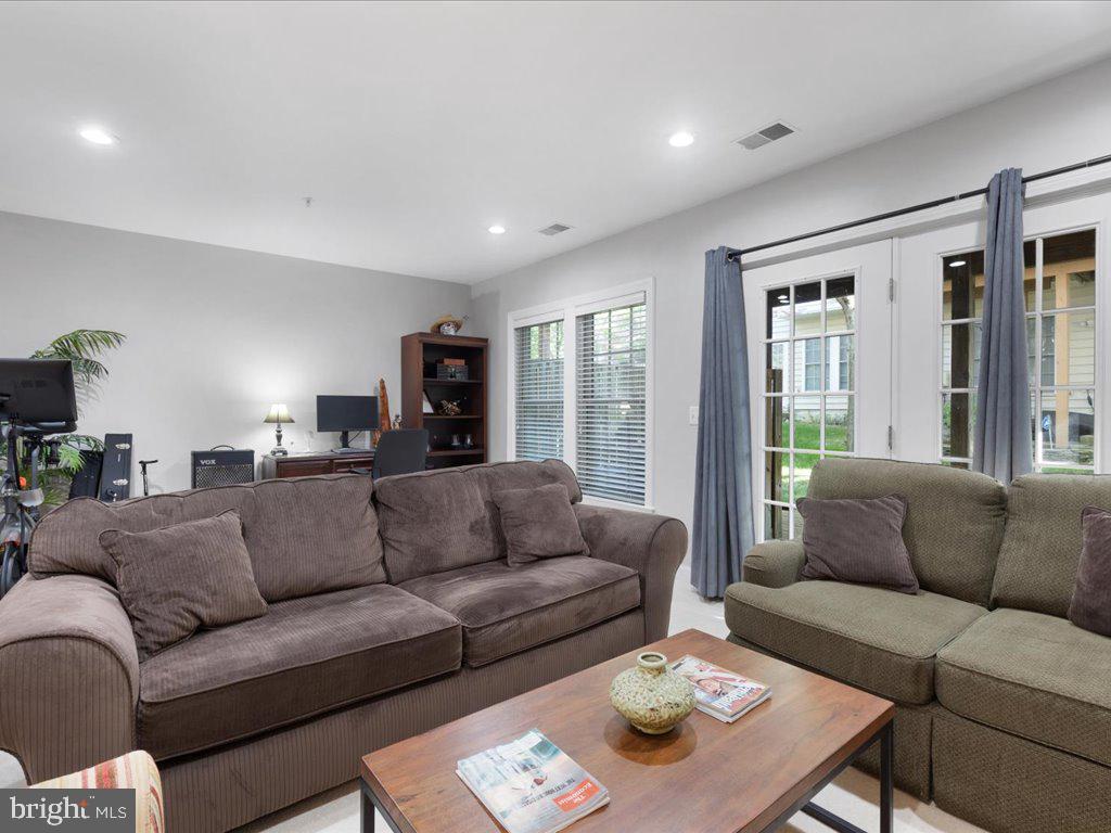 7125 Point Replete Cir