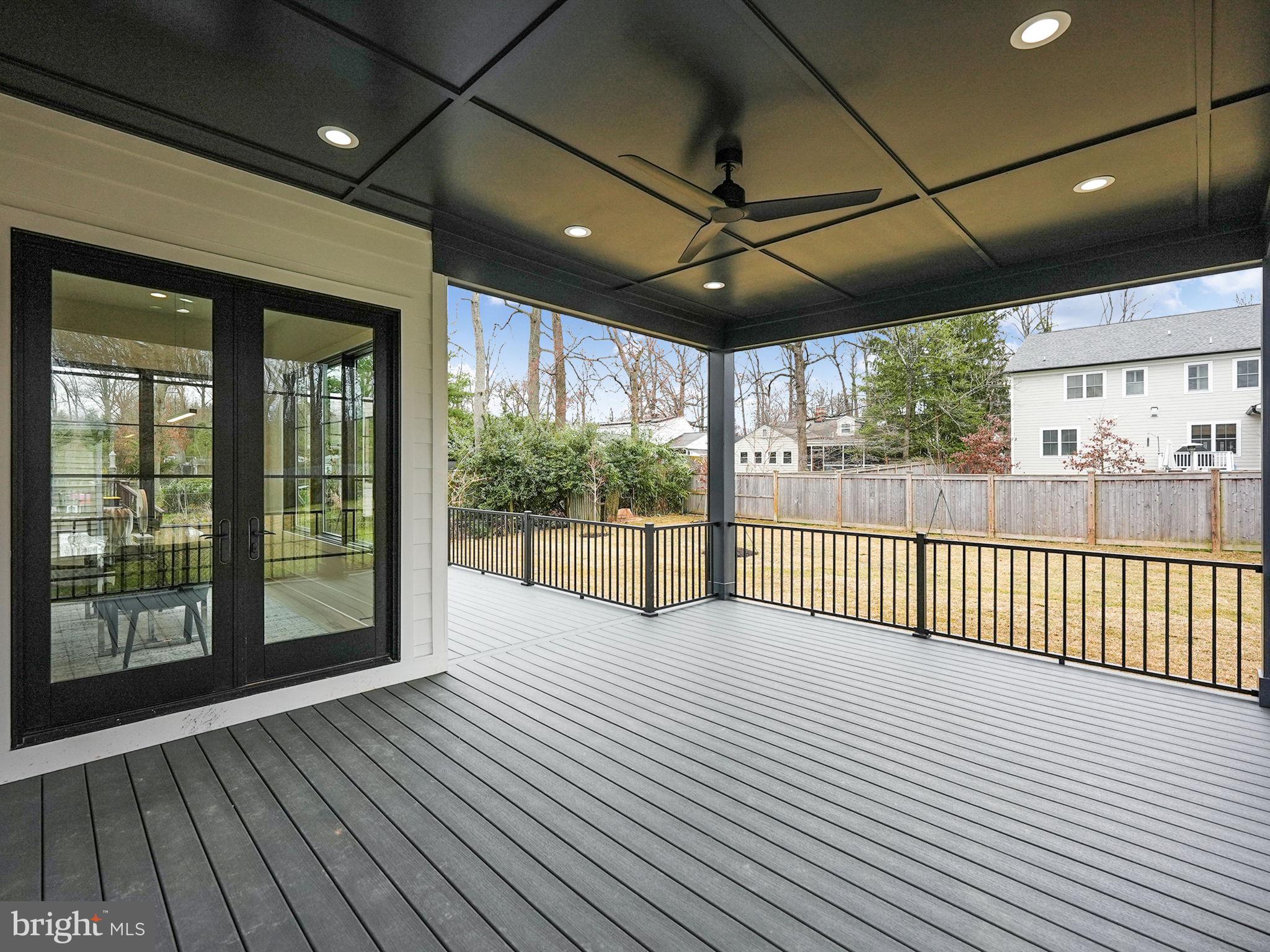 1017 Poplar Dr