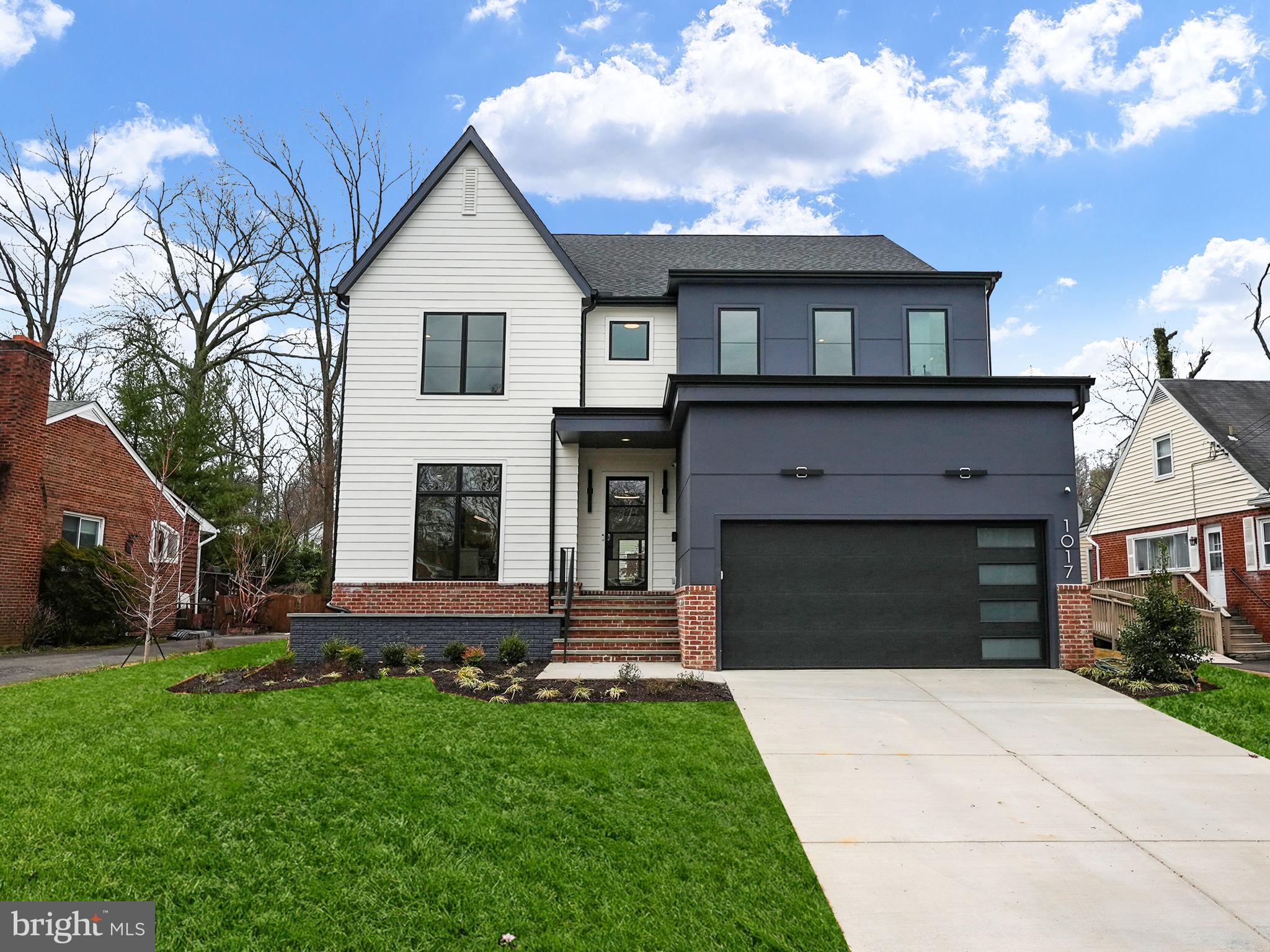 1017 Poplar Dr