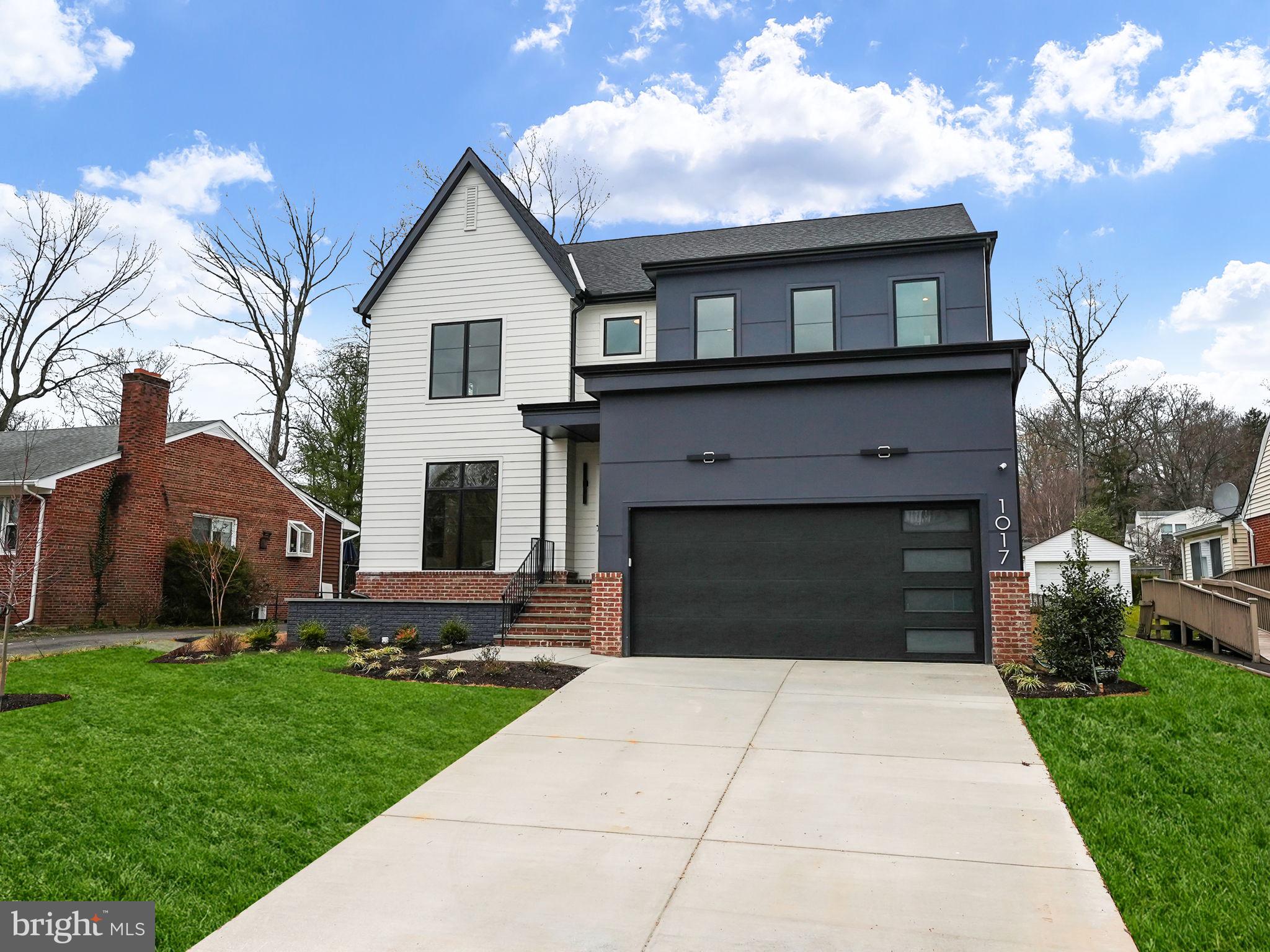 1017 Poplar Dr