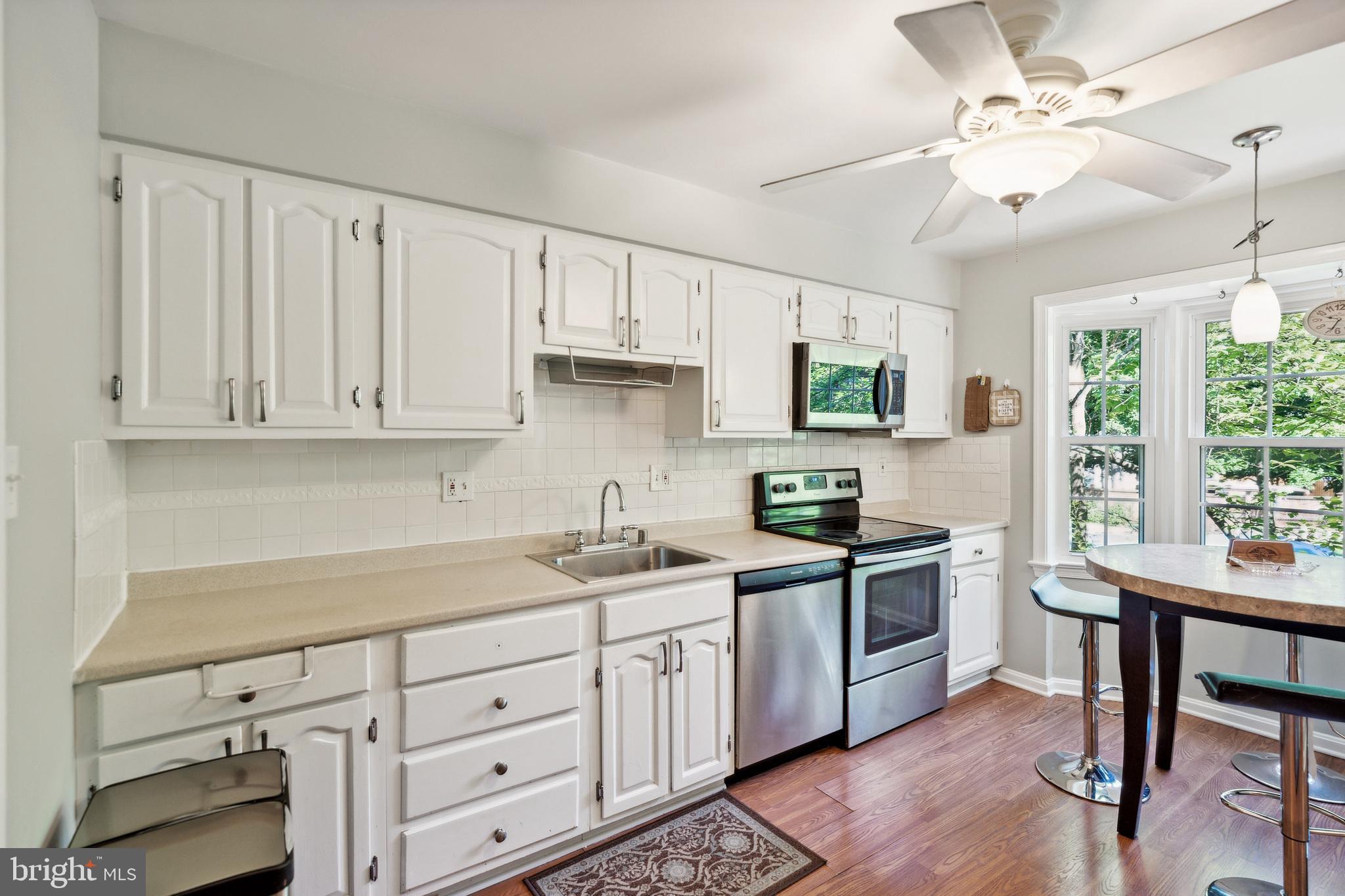 4600 LINMAR CT